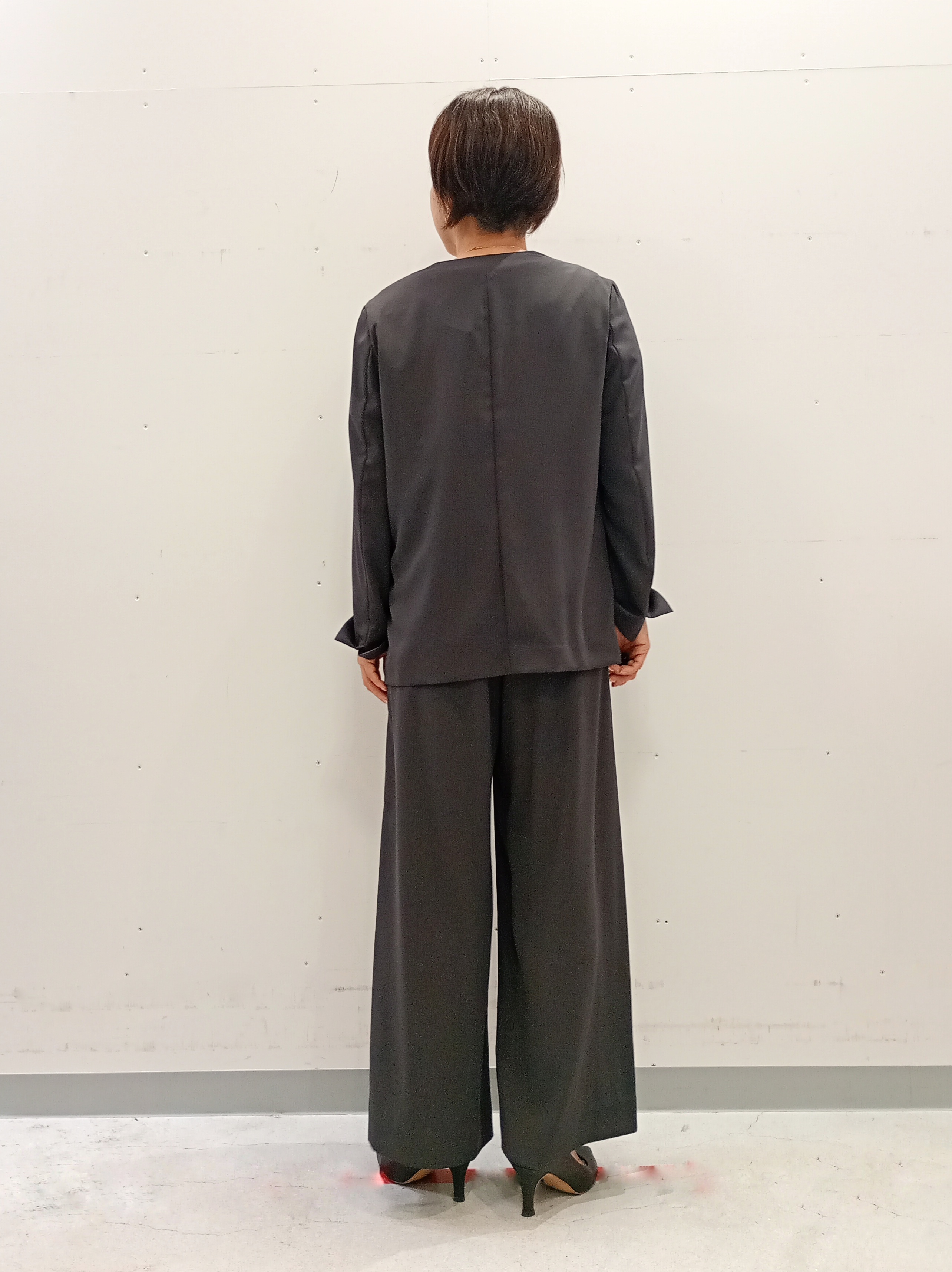 Kさんの「INDIVI｜【接触冷感／透湿／着る日傘】ノーカラージャケット」を使ったコーディネート