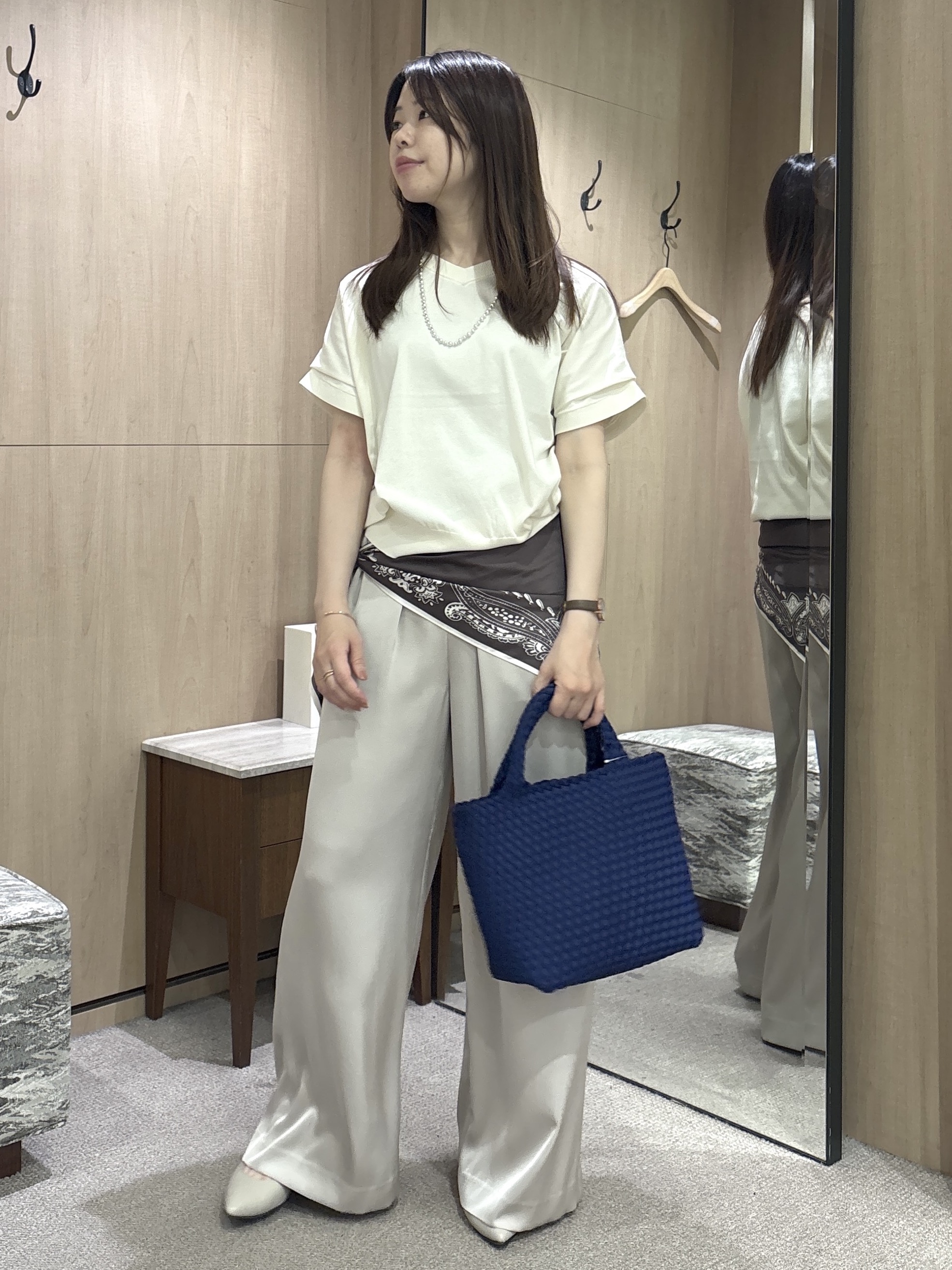 asamiさんの「UNTITLED｜【肌に張りつきにくい/前後2WAY】ドライタッチコットンプルオーバー」を使ったコーディネート