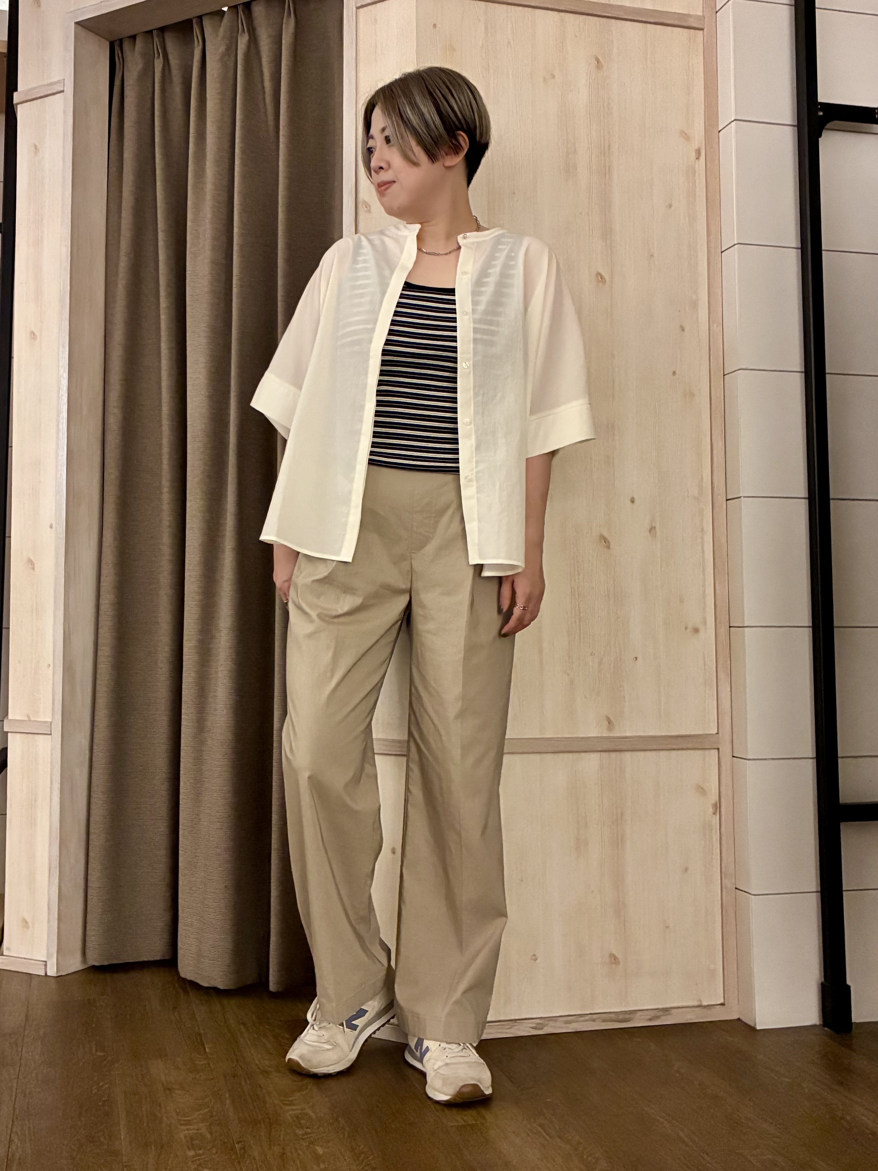 aiさんの「THE SHOP TK｜【高レビュー/体型カバー】さらっと快適 ドルマン5分袖ブラウス」を使ったコーディネート