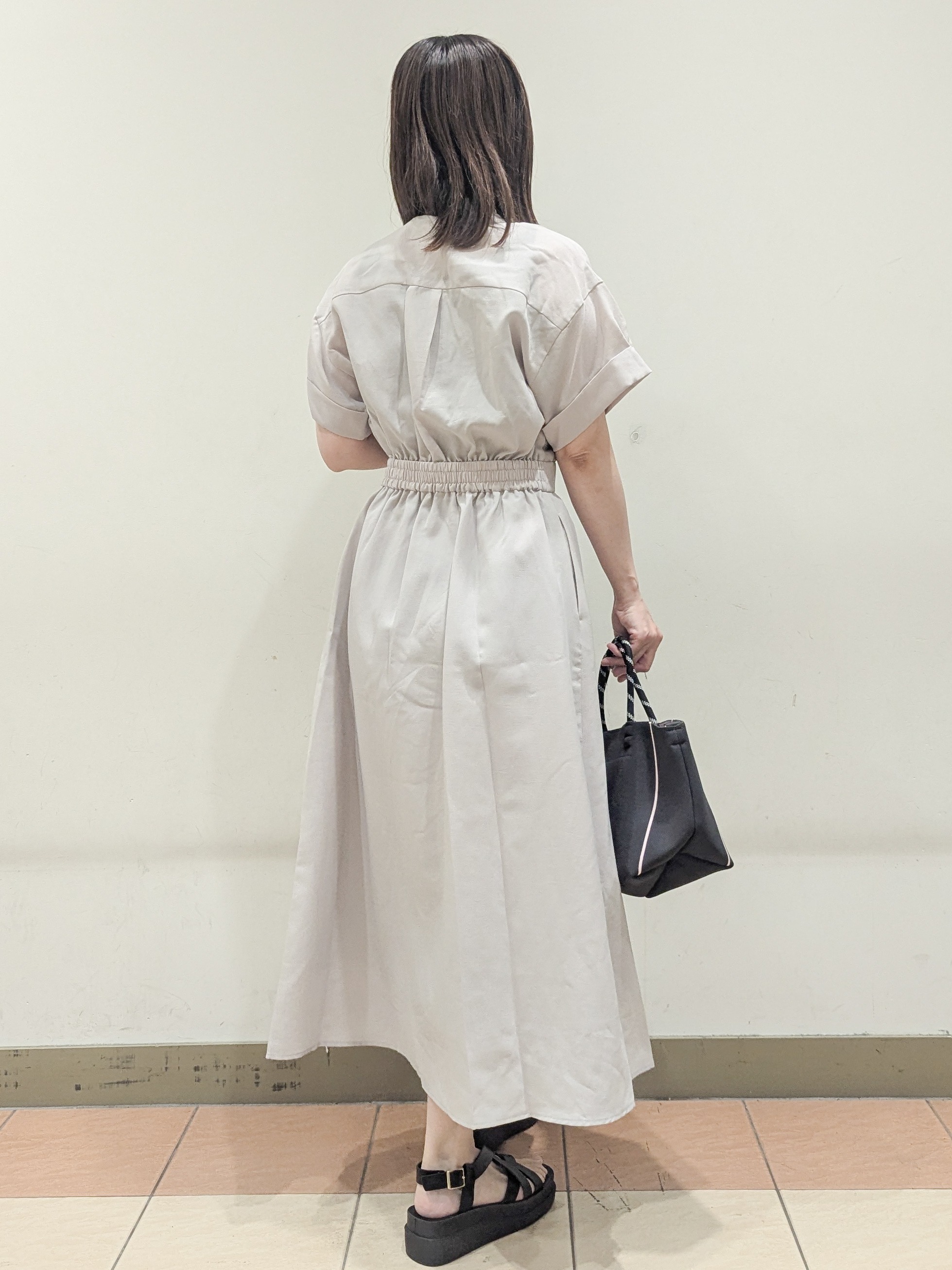 Miさんの「OPAQUE.CLIP｜【接触冷感／吸水速乾】リネンライク シャツワンピース《洗濯機OK》」を使ったコーディネート