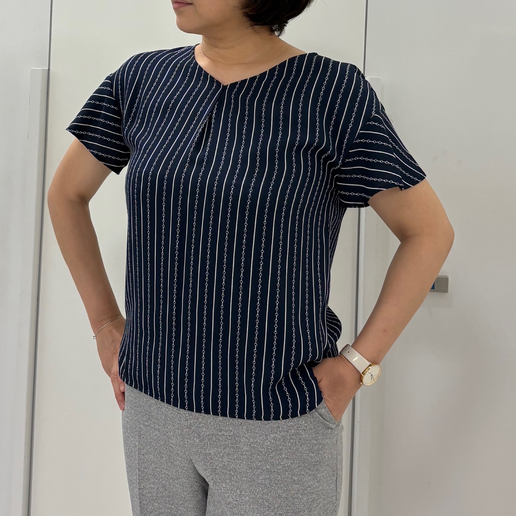 hIさんの「COUP DE CHANCE｜【手洗い可／日本製】チェーン柄ブラウス」を使ったコーディネート