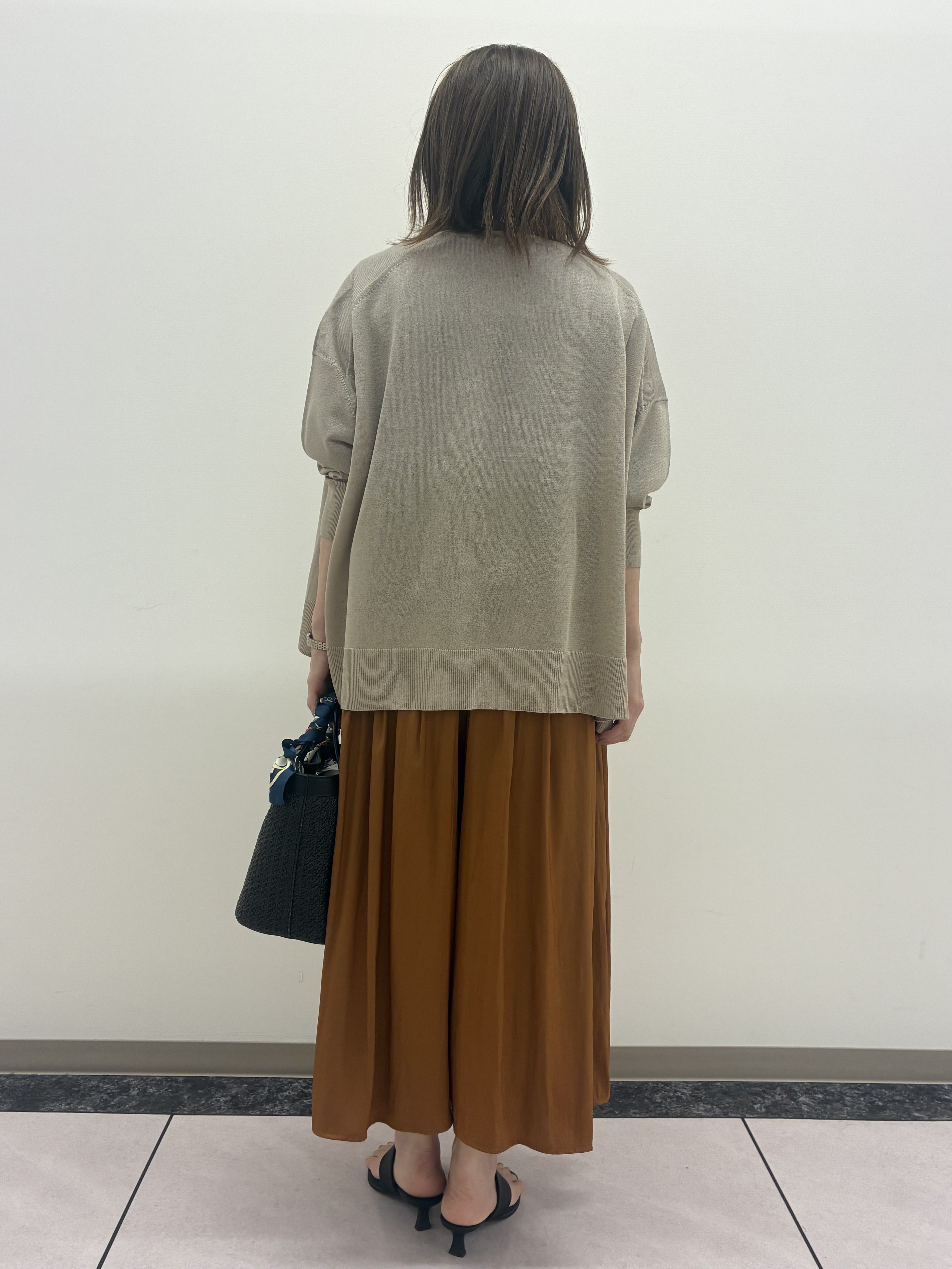 ちいさんの「Reflect｜【UVカット／接触冷感／吸水速乾】ギャザースリーブカットソー」を使ったコーディネート