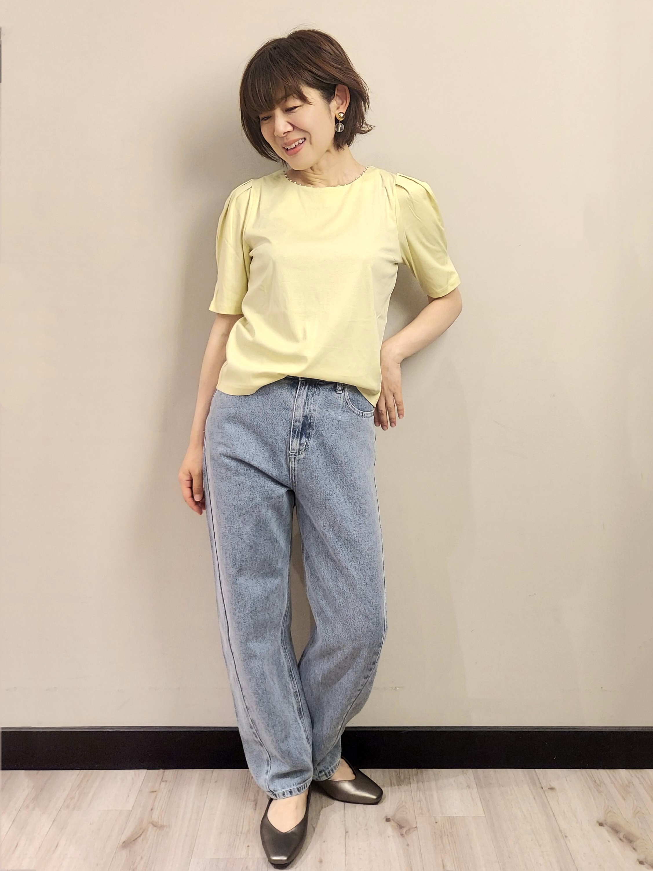 MAKIさんの「index｜【接触冷感／UVケア】パール調ネックタックスリーブトップス《洗濯機OK／6col》」を使ったコーディネート