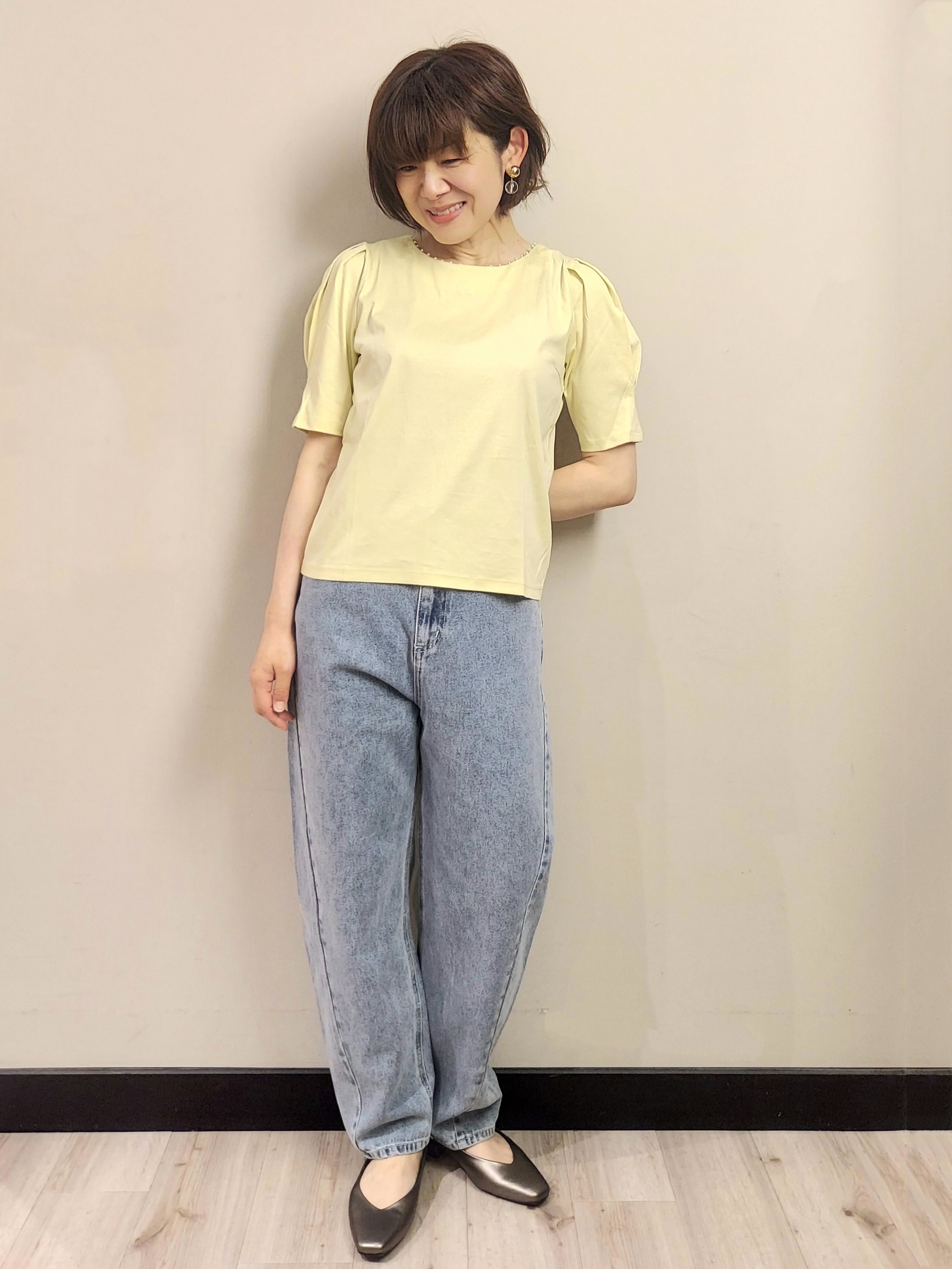 MAKIさんの「index｜【接触冷感／UVケア】パール調ネックタックスリーブトップス《洗濯機OK／6col》」を使ったコーディネート