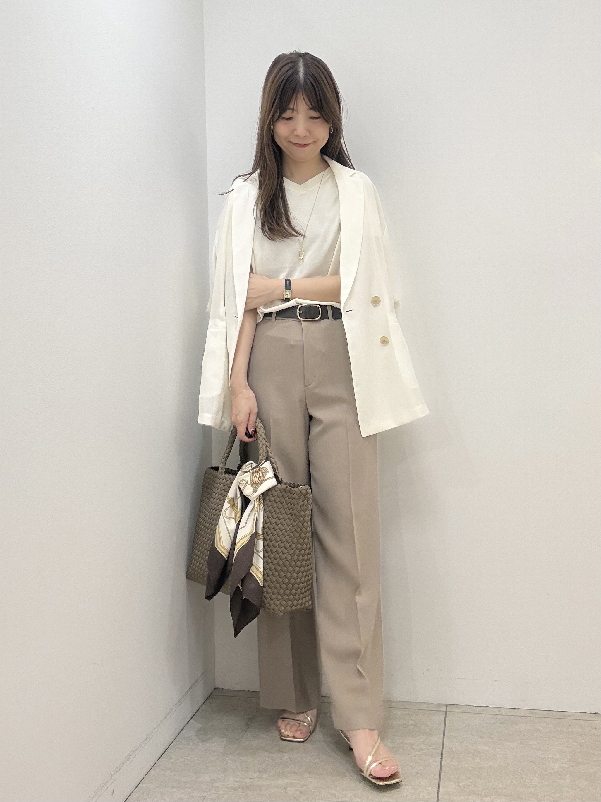 かなえさんの「UNTITLED｜【肌に張りつきにくい/前後2WAY】ドライタッチコットンプルオーバー」を使ったコーディネート