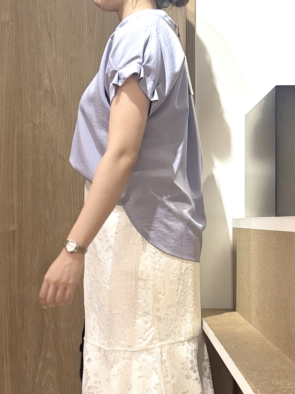 このかさんの「index｜【接触冷感／吸水速乾】タックスキッパーブラウス《防シワ／イージーアイロン／洗濯機OK／9col》」を使ったコーディネート