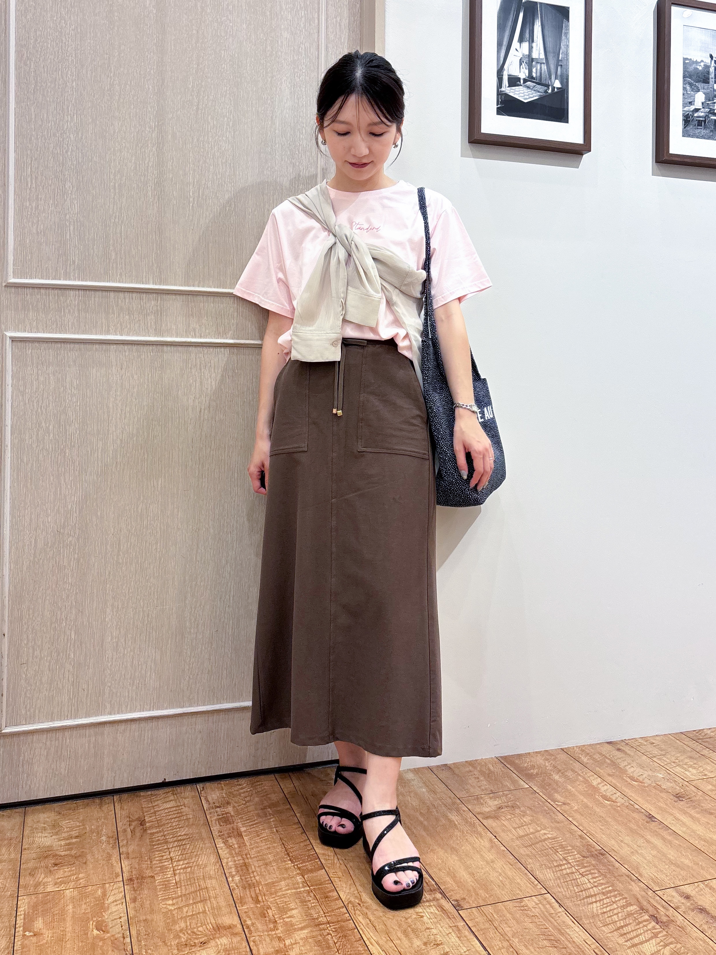 なみさんの「SHOO･LA･RUE｜【洗濯機可】ダブルポケット 楊柳しぼしぼシアーシャツ」を使ったコーディネート