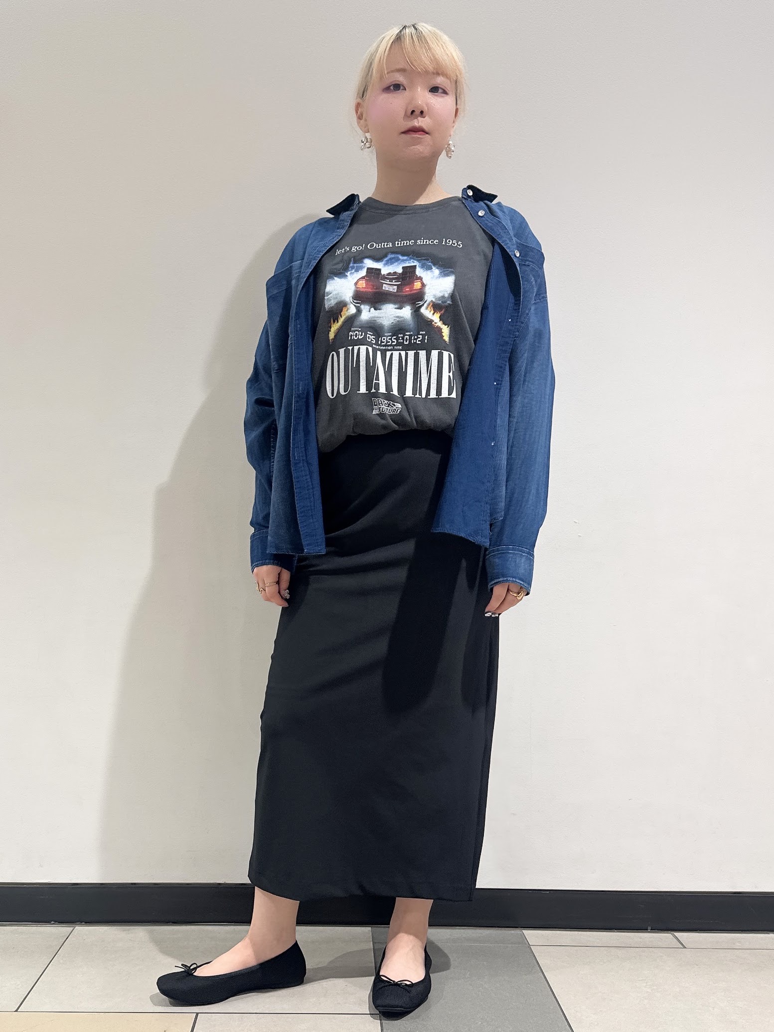 なかもとあきさんの「DRESSTERIOR｜【涼しく着映え】シアーデニムシャツ」を使ったコーディネート
