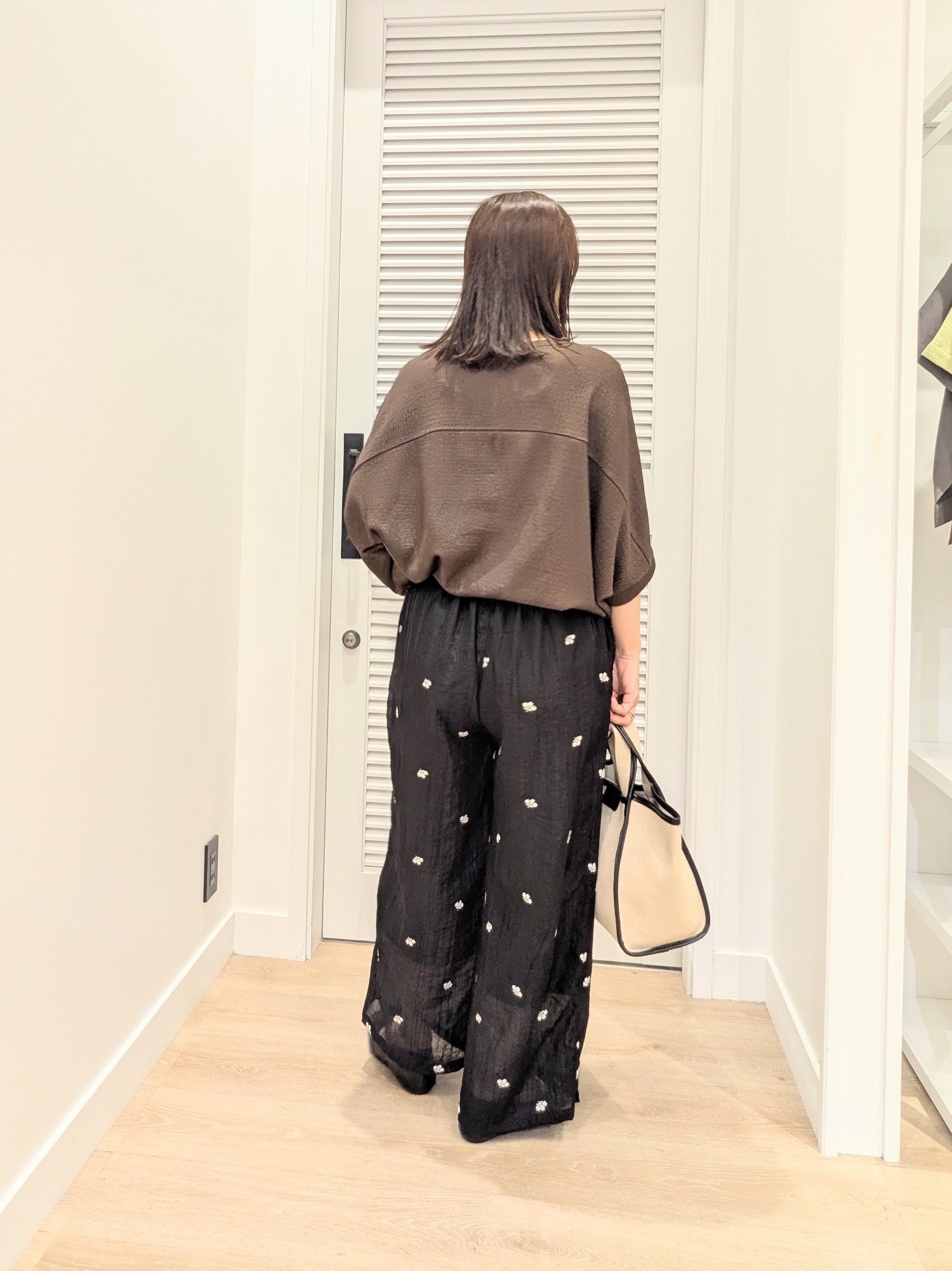 enさんの「Dessin｜シュリンクジャージ カットソー」を使ったコーディネート