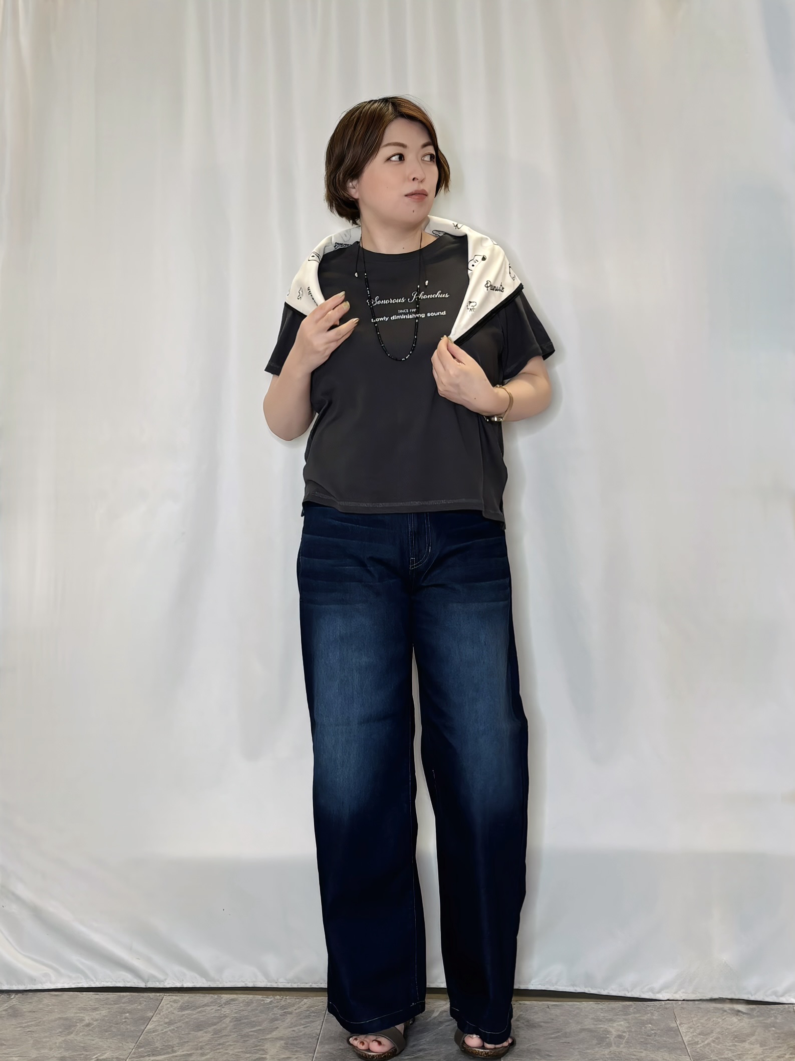 たみさんの「SHOO･LA･RUE｜【S-LL/洗濯機可】大人のベーシックカラープリントTシャツ」を使ったコーディネート