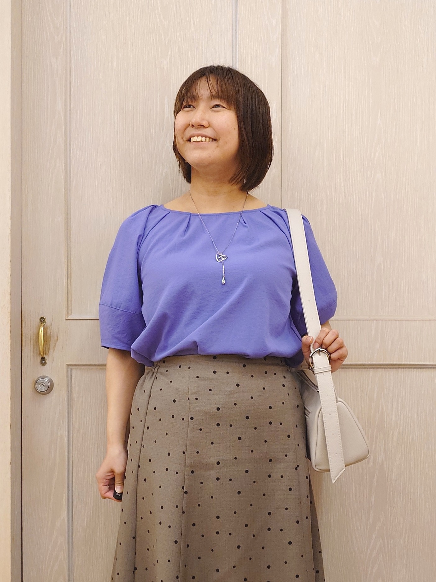 とろろさんの「SHOO･LA･RUE｜【S-LL/洗濯機可/セットアップ可】軽凛(かろりん) タックブラウス」を使ったコーディネート