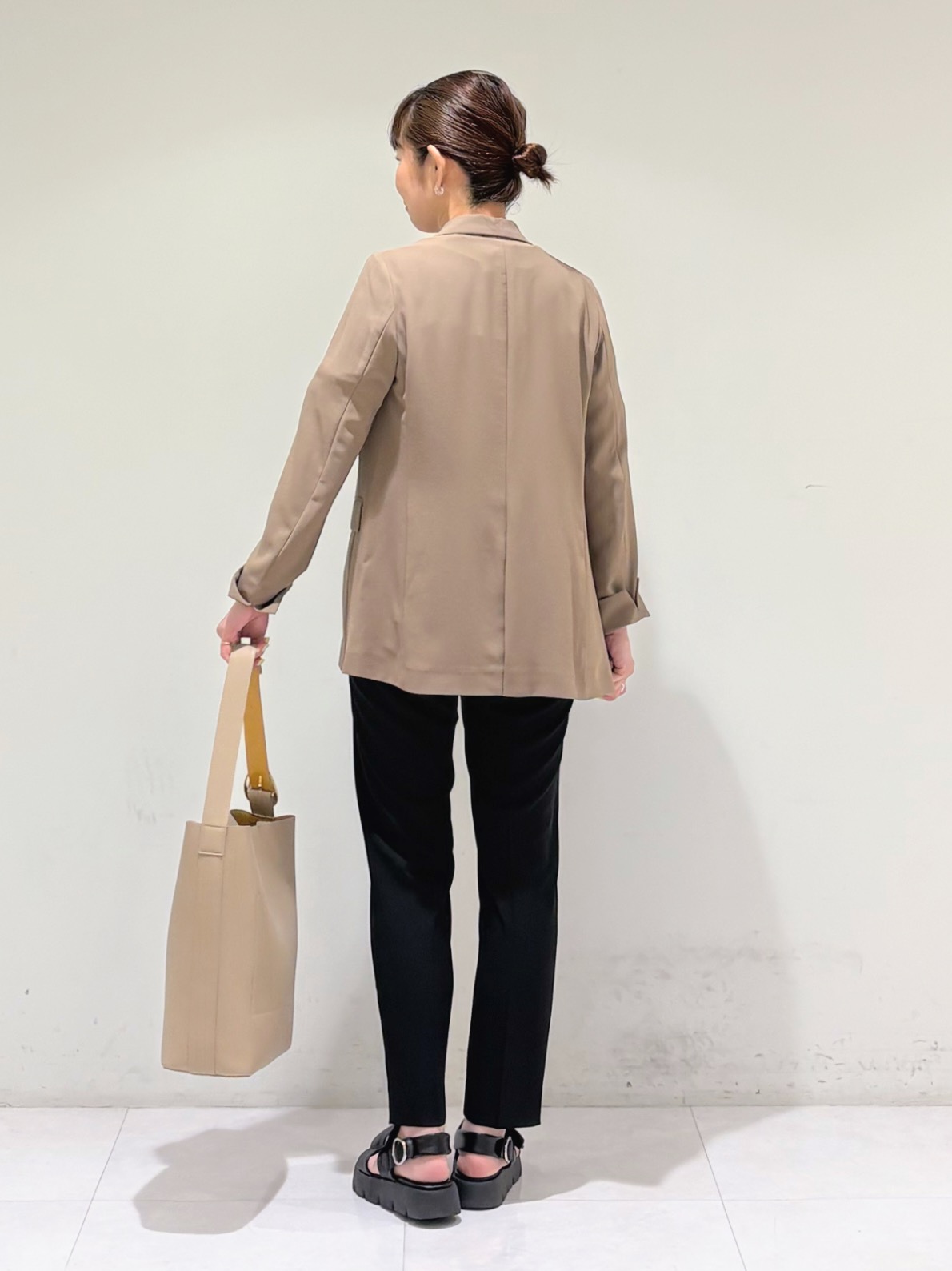 tsuyuさんの「INDIVI｜【接触冷感/UVケア/着る日傘】ダブルジャケット」を使ったコーディネート