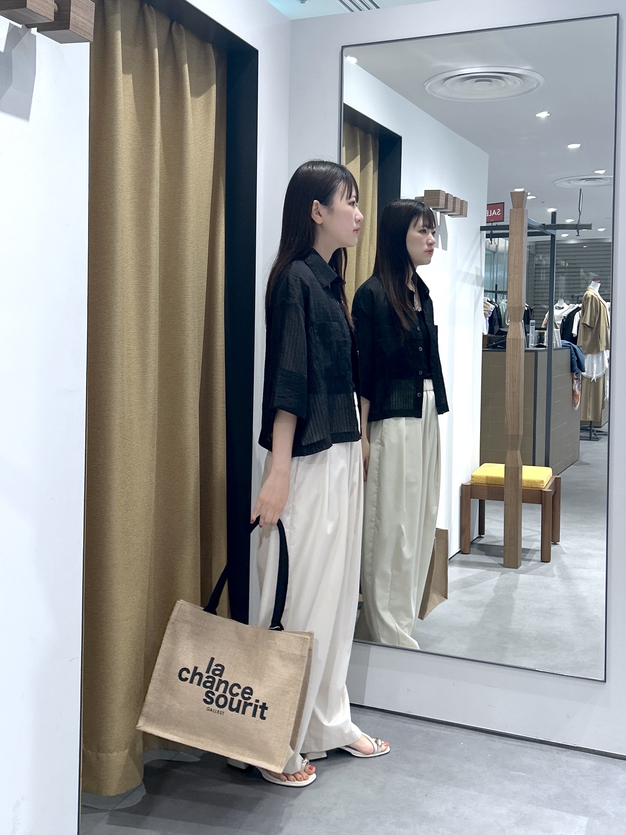 Renoさんの「INDIVI｜ボックスシルエットシアーシャツ【接触冷感】」を使ったコーディネート