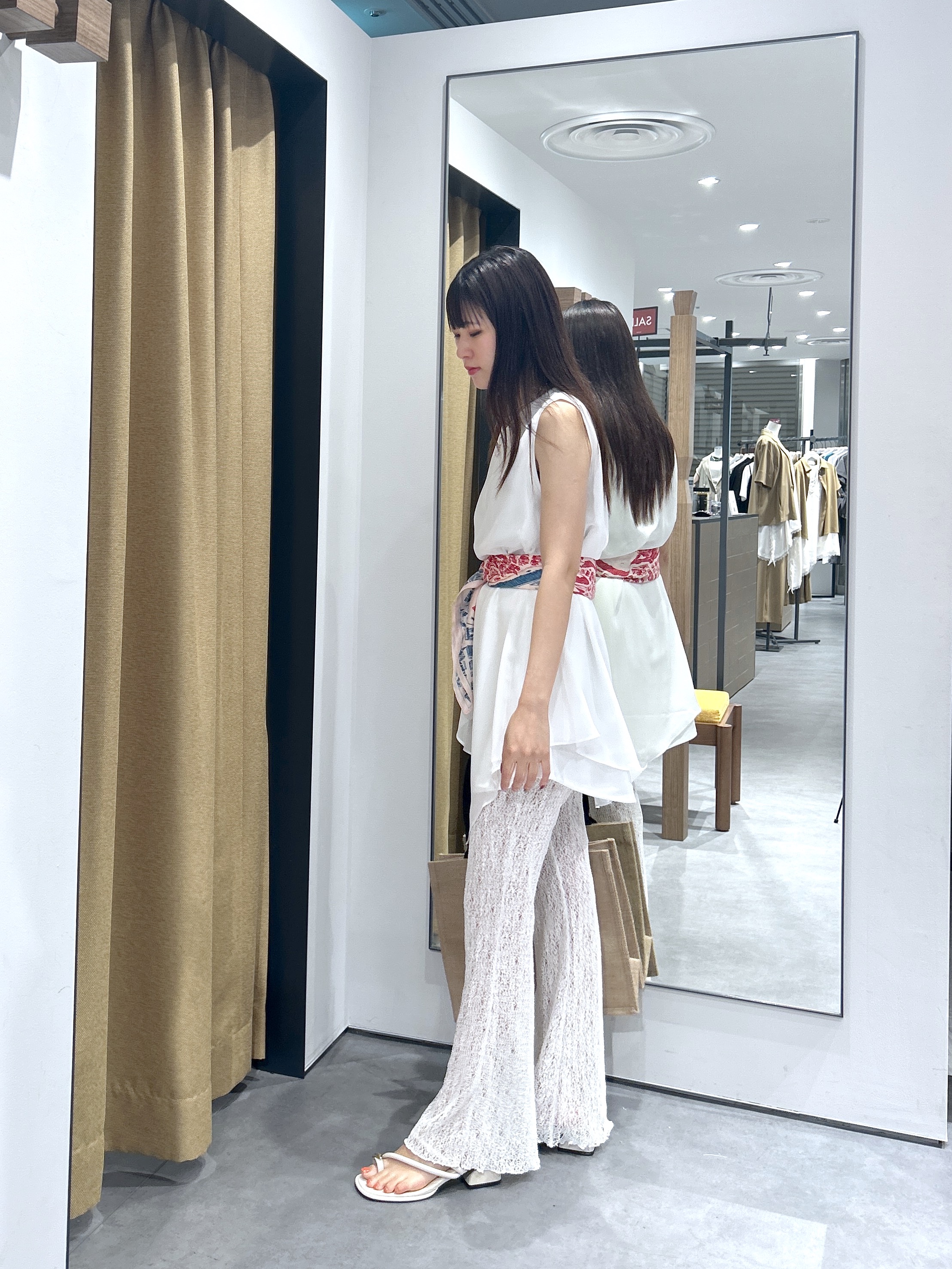 Renoさんの「INDIVI｜ドッキングチュニックカットソー」を使ったコーディネート