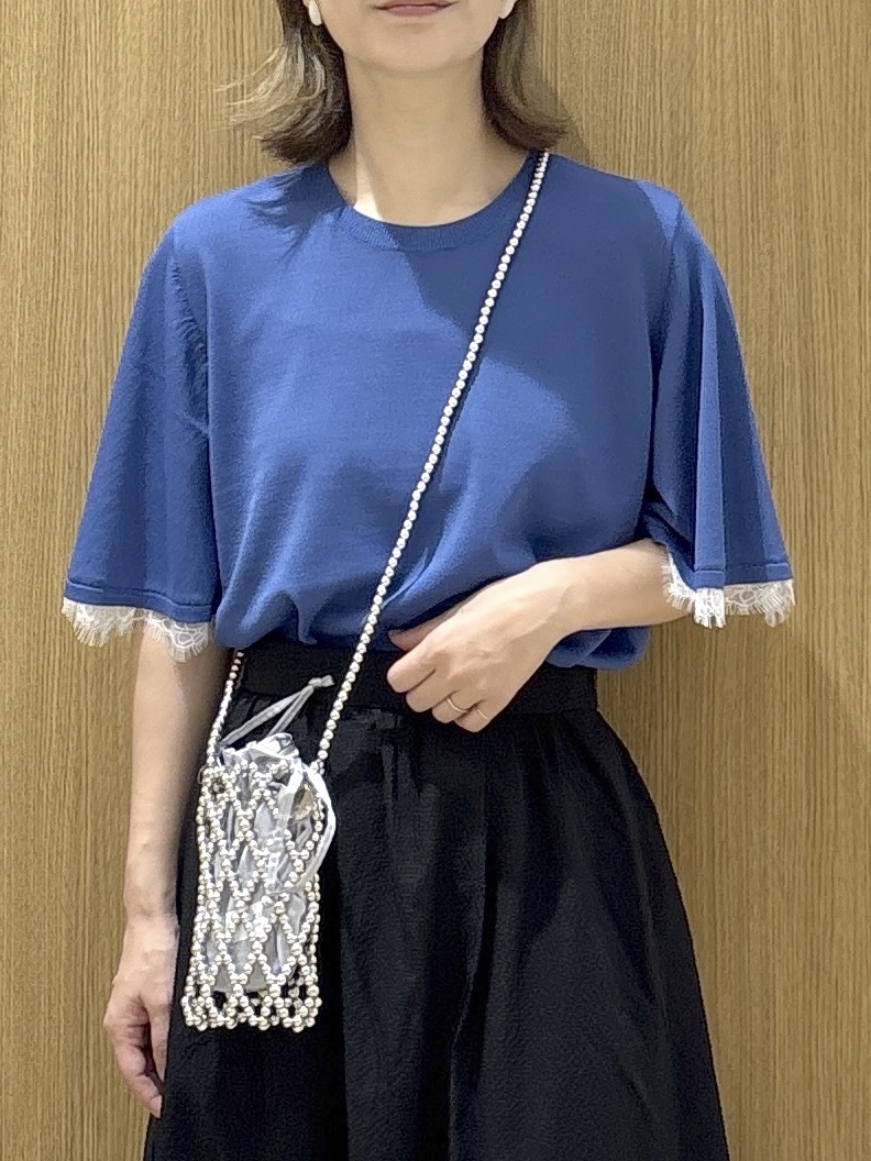 たけねぇさんの「OPAQUE.CLIP｜【遮熱性】袖口レース フレアスリーブニット《洗濯機OK／抗ピル》」を使ったコーディネート