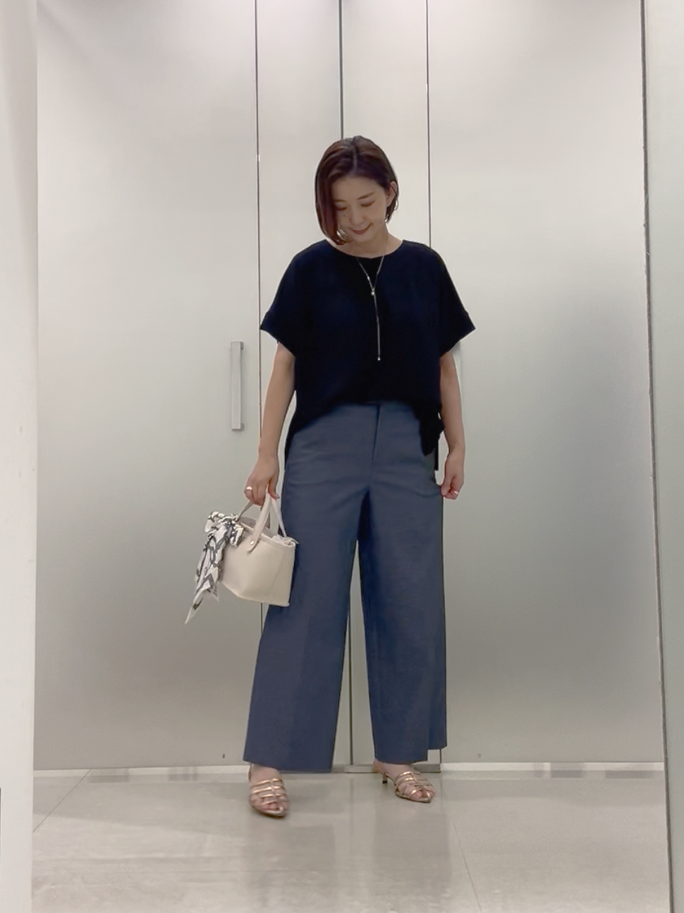 まどかさんの「UNTITLED｜【セットアップ可/UVカット/前後2WAY】リラクシーフレンチスリーブブラウス」を使ったコーディネート