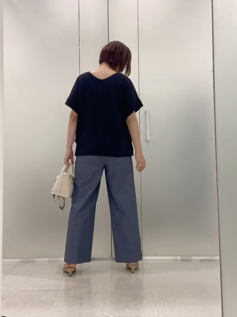 まどかさんの「UNTITLED｜【セットアップ可/UVカット/前後2WAY】リラクシーフレンチスリーブブラウス」を使ったコーディネート