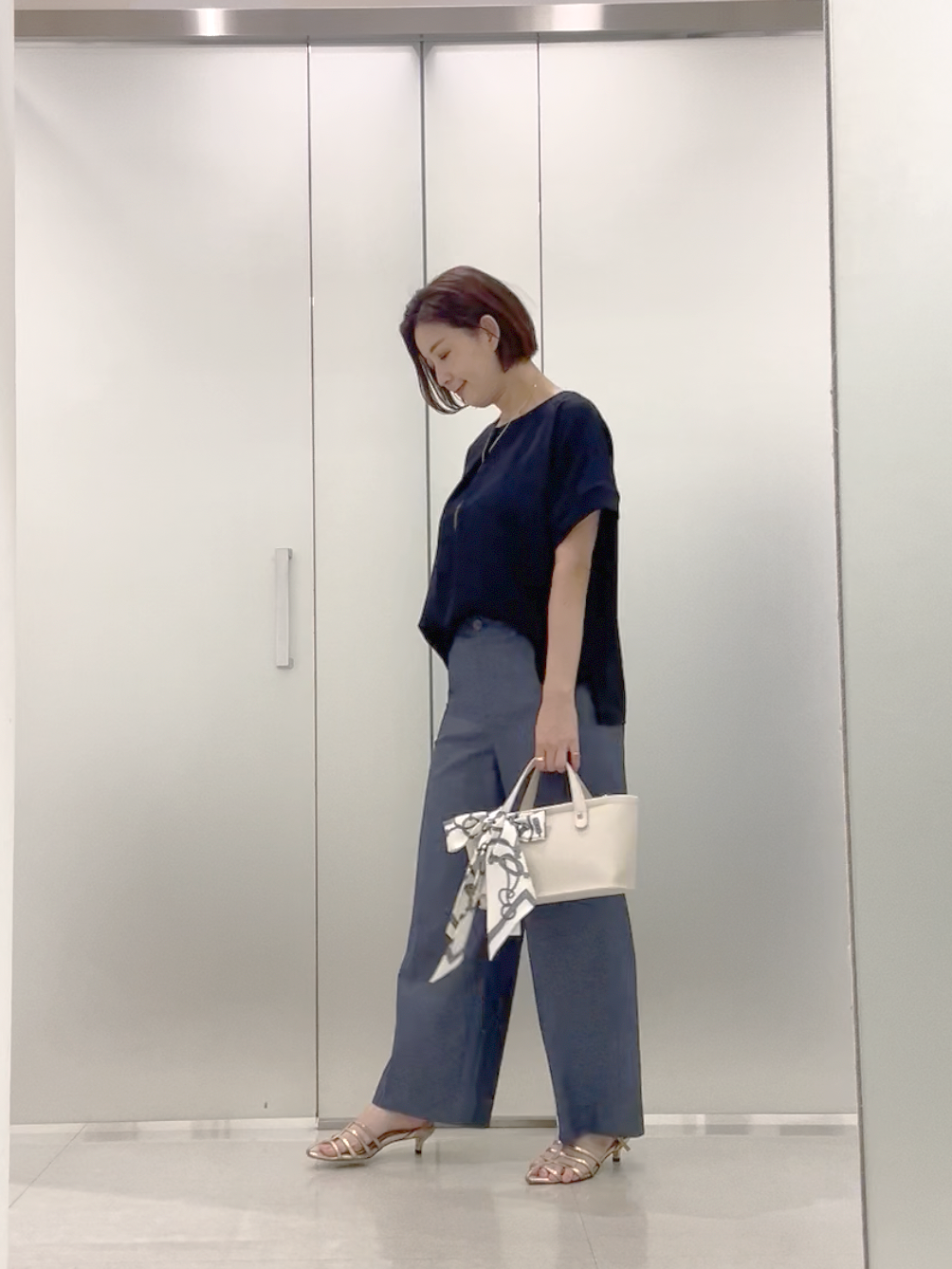 まどかさんの「UNTITLED｜【セットアップ可/UVカット/前後2WAY】リラクシーフレンチスリーブブラウス」を使ったコーディネート