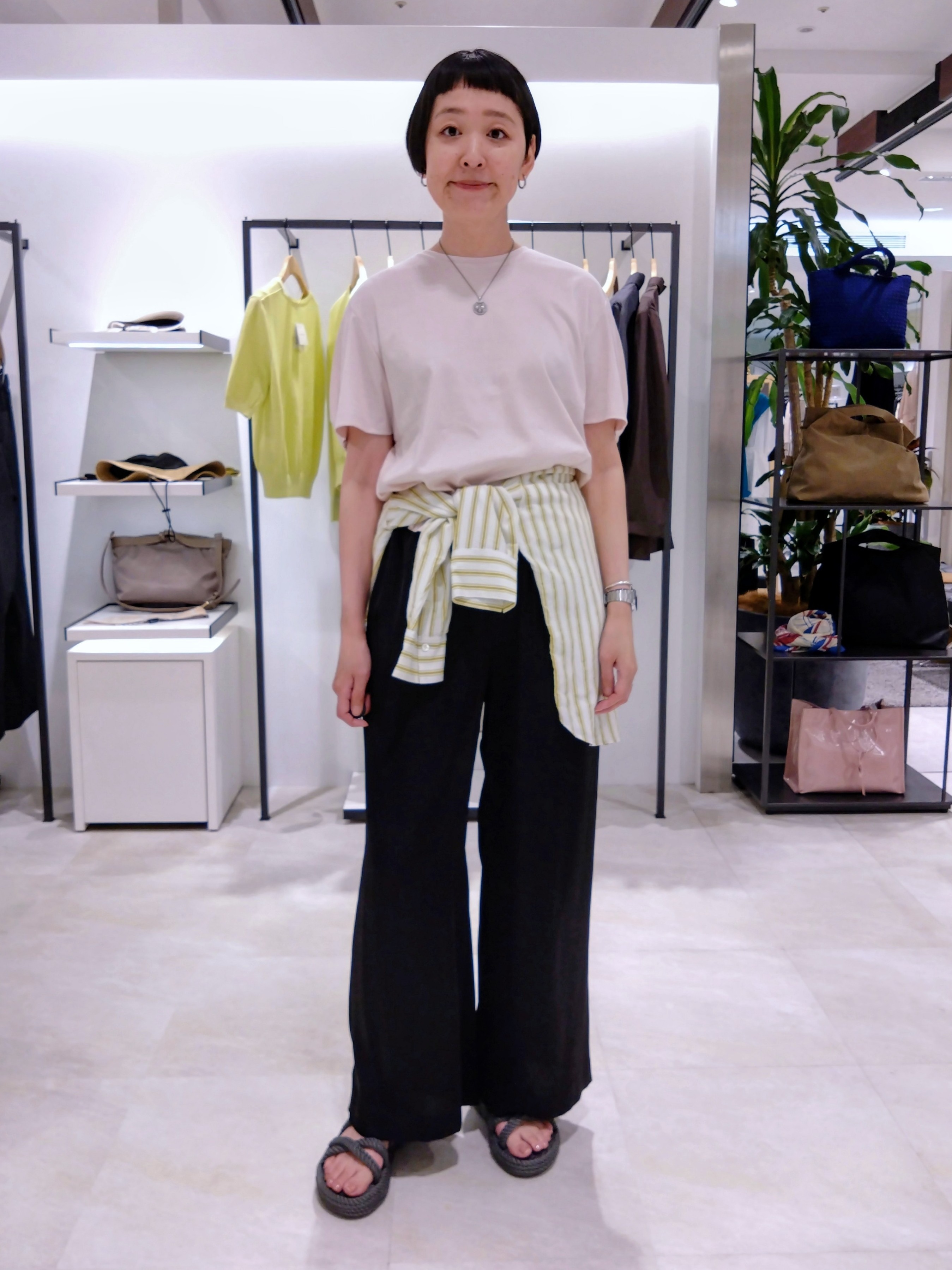 まちこさんの「UNTITLED｜【汗染み防止/接触冷感】ドルマンプルオーバー」を使ったコーディネート