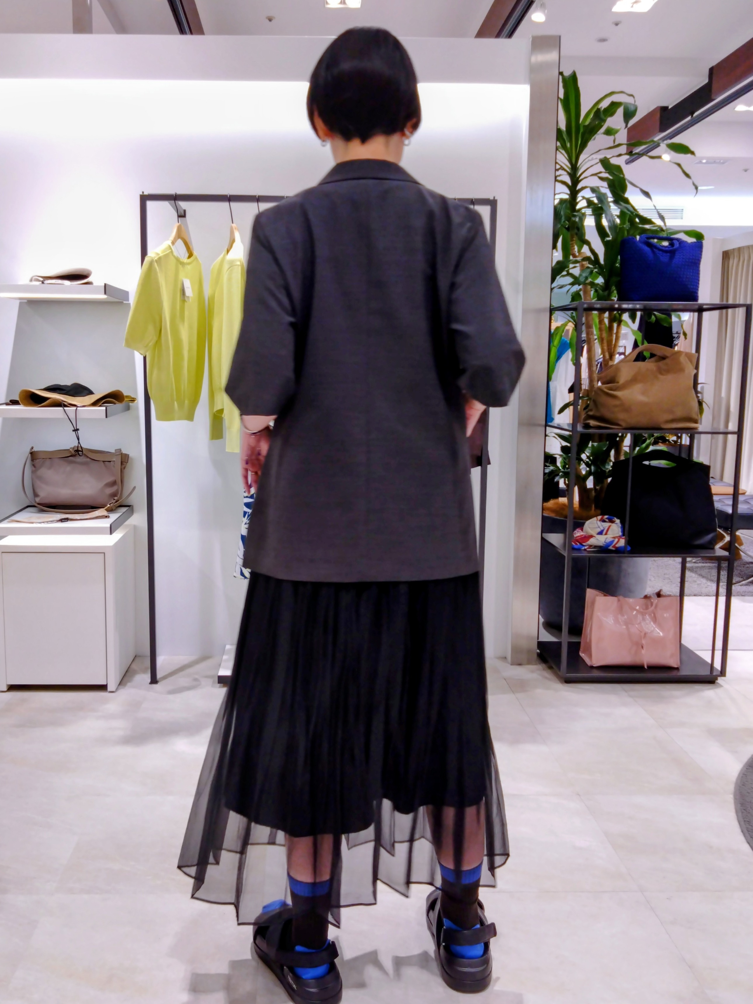 まちこさんの「UNTITLED｜【シワになりにくい/セットアップ可/接触冷感】ハーフスリーブジャケット」を使ったコーディネート