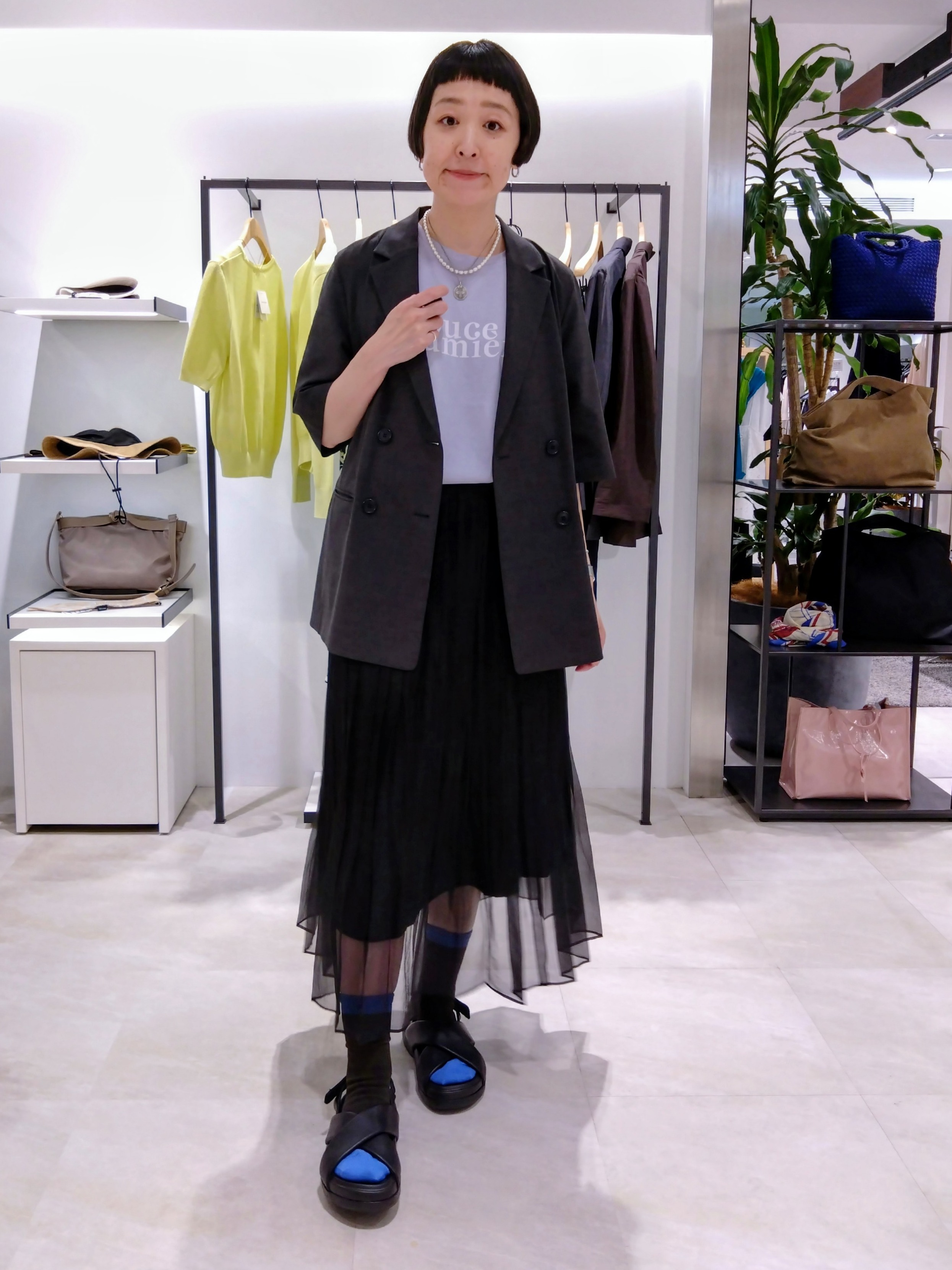まちこさんの「UNTITLED｜【シワになりにくい/セットアップ可/接触冷感】ハーフスリーブジャケット」を使ったコーディネート