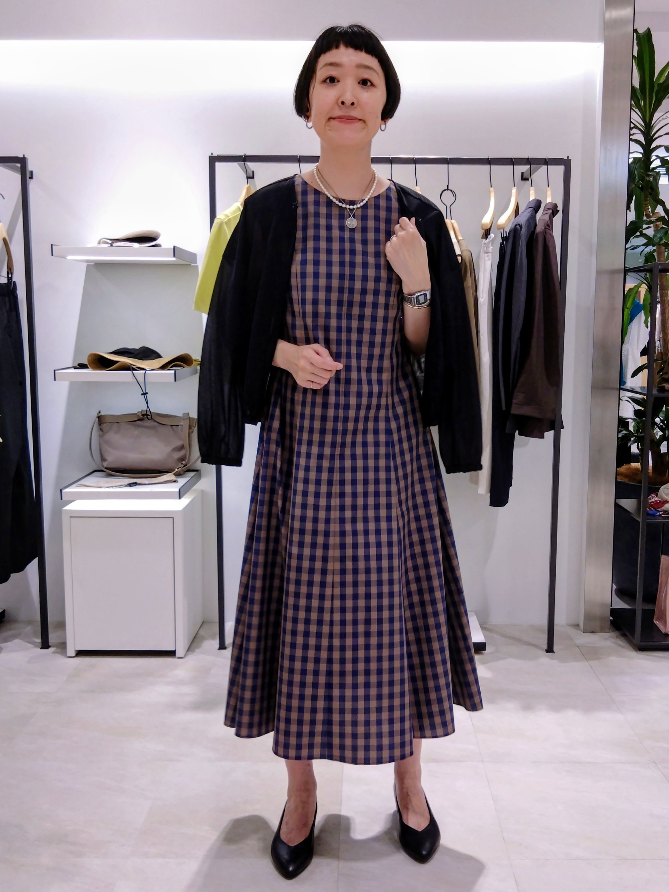 まちこさんの「UNTITLED｜【秋羽織り/ジップ】トリコットシアーブラウス」を使ったコーディネート