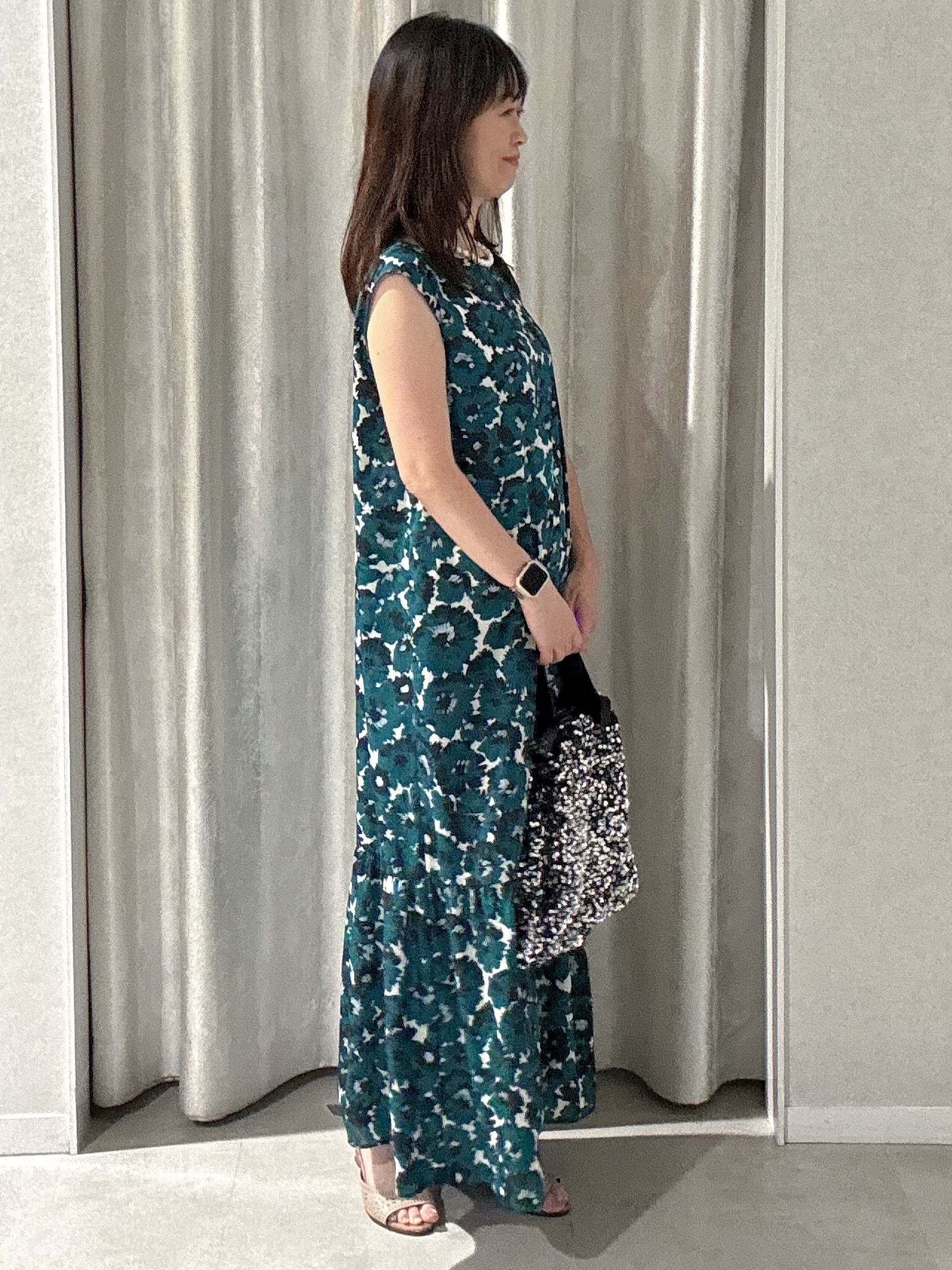 makiさんの「UNTITLED｜【7色展開/ゆったり/ショート丈】シアートリコットカーディガン」を使ったコーディネート