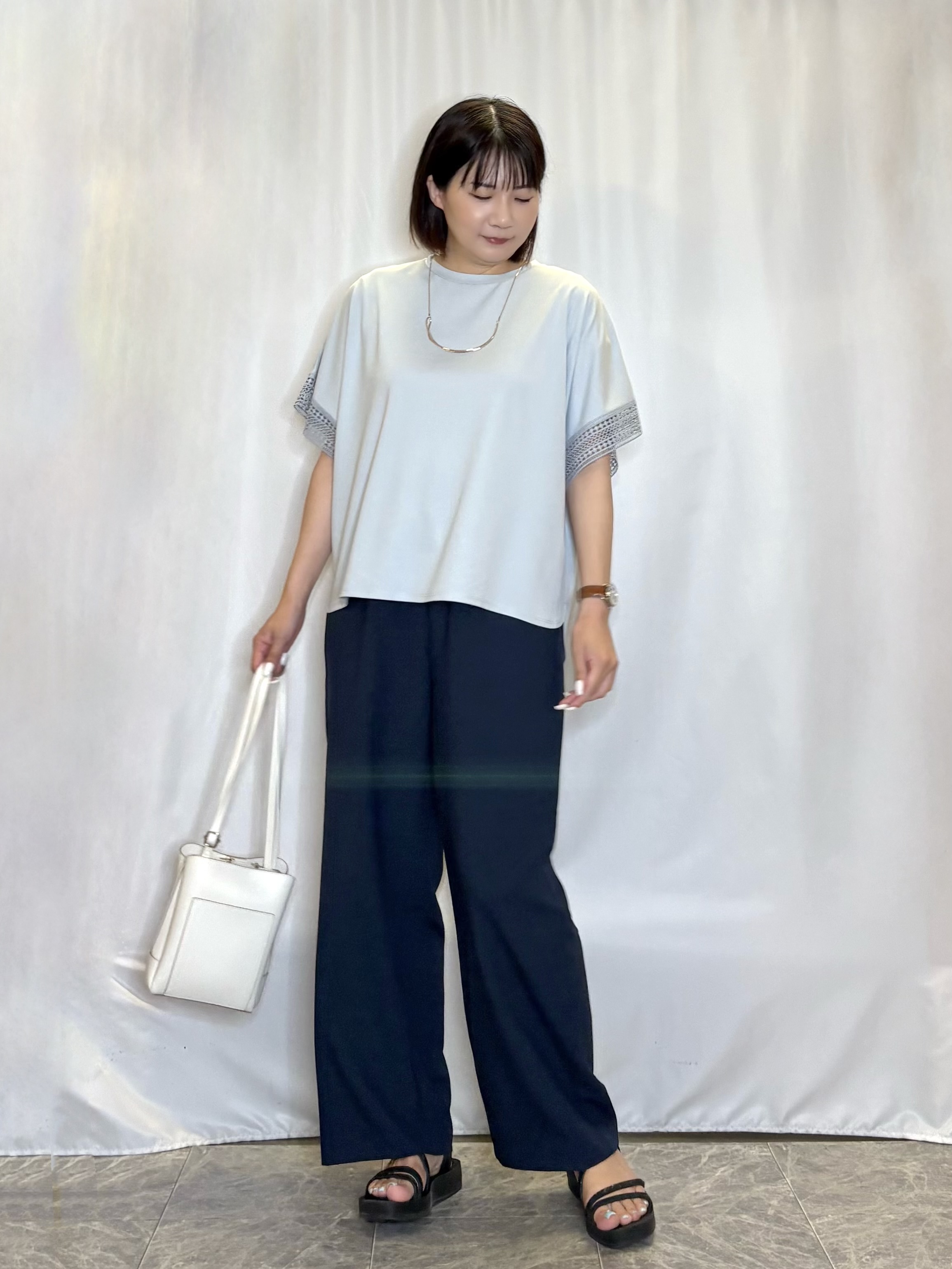 ネリさんの「SHOO･LA･RUE｜【UV/洗濯機可/体型カバー】ヒップ周りが隠せる お袖レースTシャツ」を使ったコーディネート