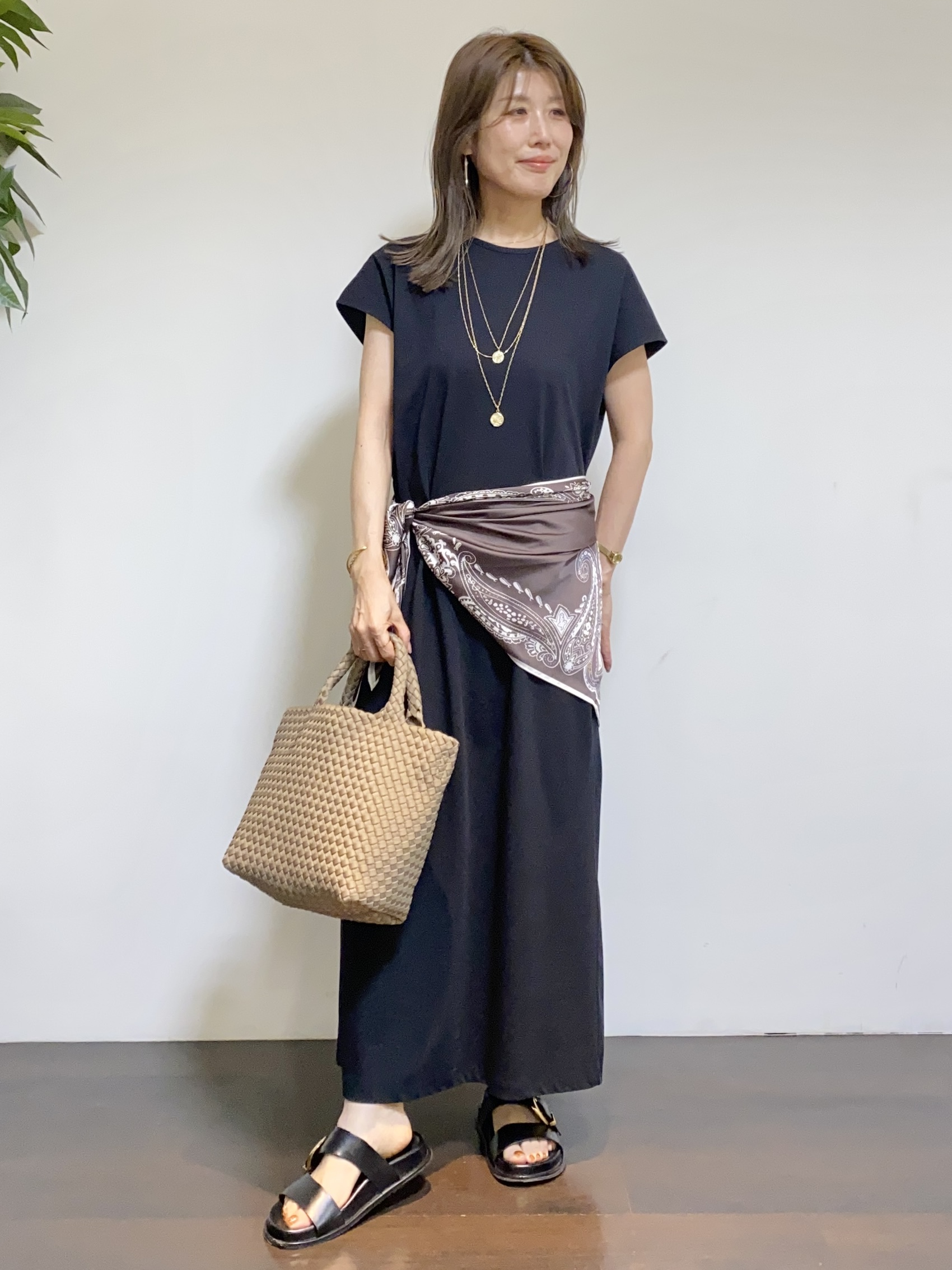tomoさんの「UNTITLED｜【秋羽織り/ジップ】トリコットシアーブラウス」を使ったコーディネート