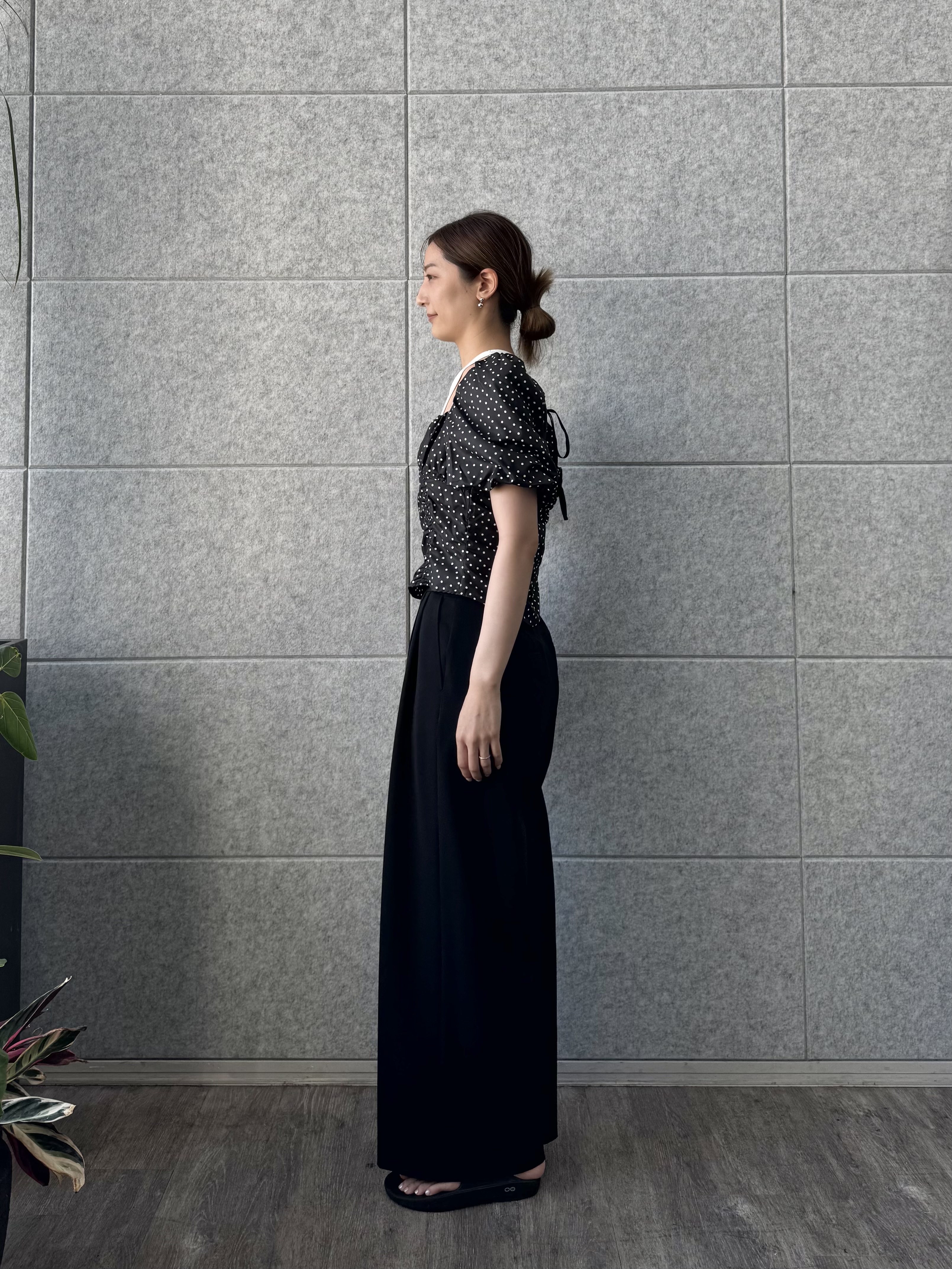 uchi__yamaさんの「CODE A｜bound edge pants」を使ったコーディネート
