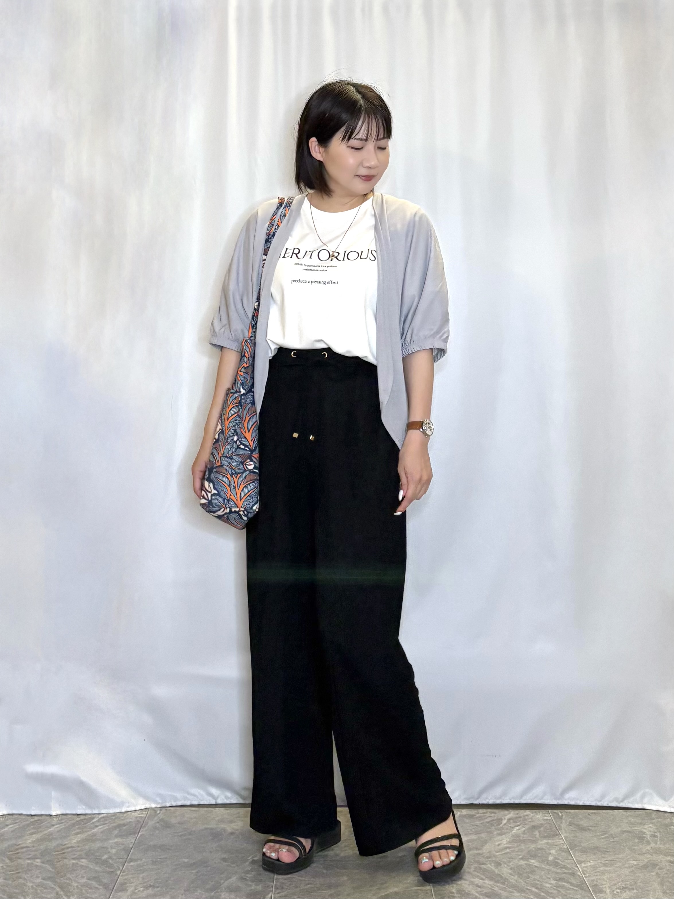 ネリさんの「SHOO･LA･RUE｜【UV/体型カバー】冷房や朝晩の冷え込み対策にも さらとろ5分袖カーディガン」を使ったコーディネート