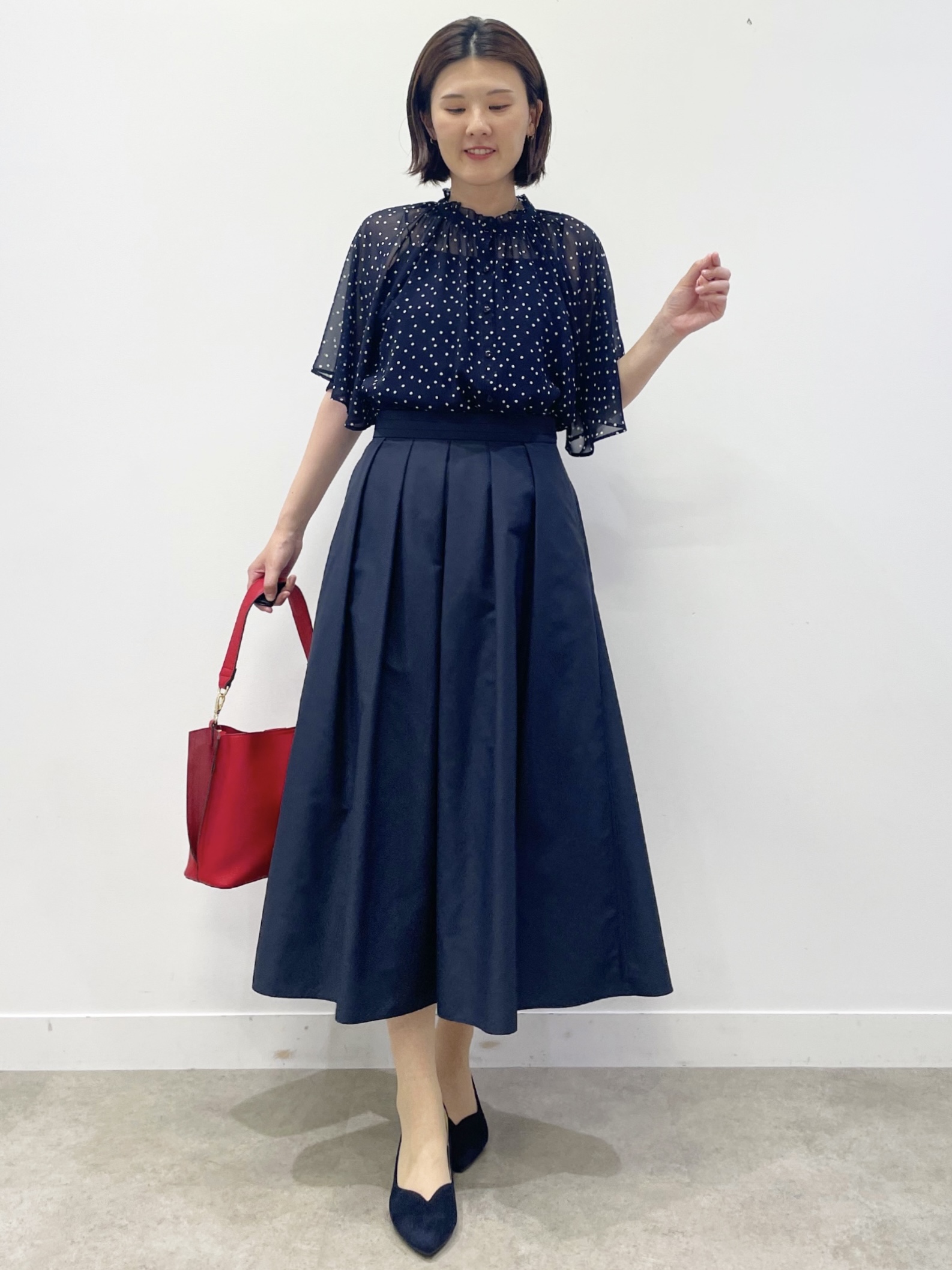 あやたかさんの「Reflect｜【セットアップ／手洗い可】ドット柄シアーブラウス」を使ったコーディネート