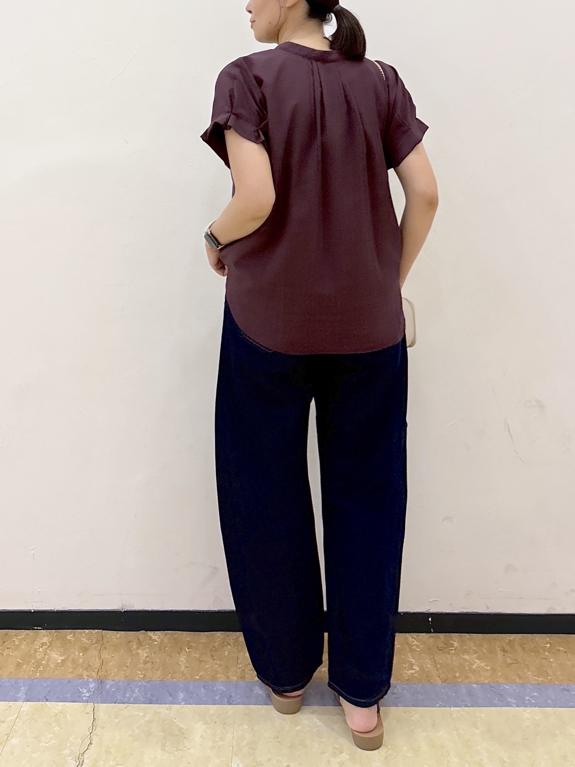 akariさんの「index｜【接触冷感／吸水速乾】タックスキッパーブラウス《防シワ／イージーアイロン／洗濯機OK／9col》」を使ったコーディネート
