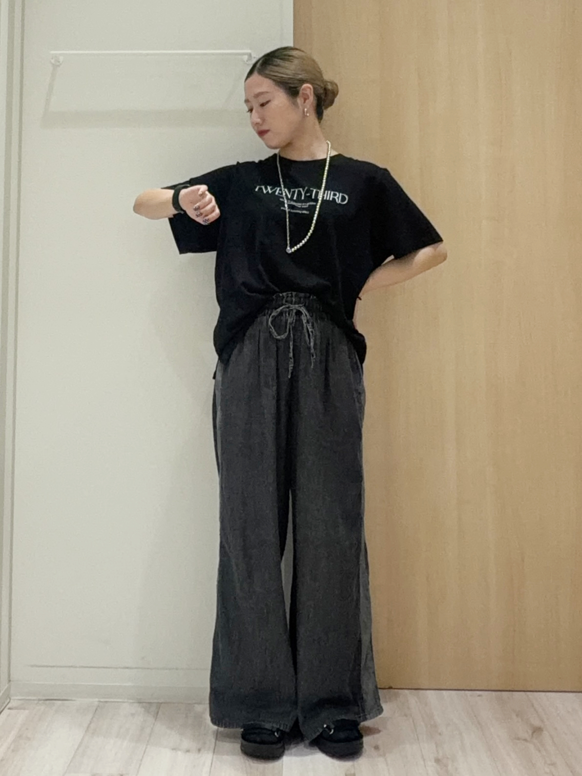 KAIRIさんの「SHOO･LA･RUE｜【洗濯機可/S-LL】オンにもオフにも マルチに使えるボタンレスカーディガン」を使ったコーディネート