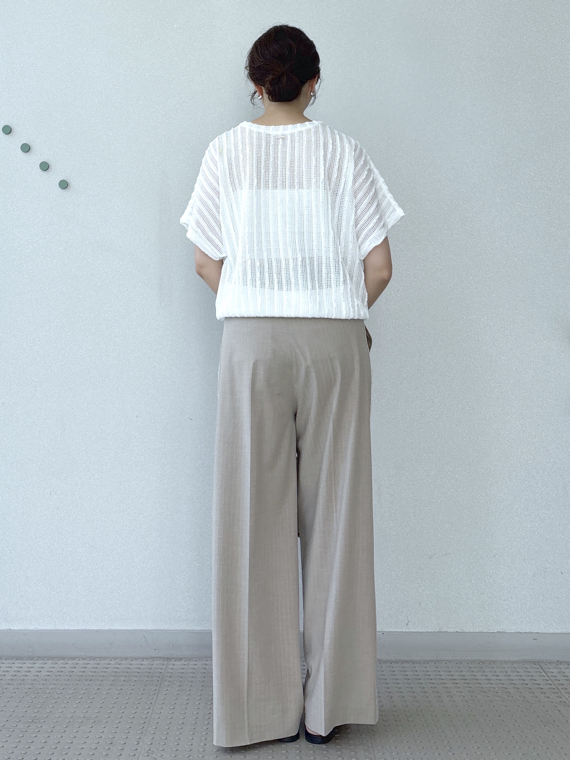 saitoさんの「DRESSTERIOR｜【体型カバー/日除け】ドルマンスリーブ シアーメッシュプルオーバー」を使ったコーディネート