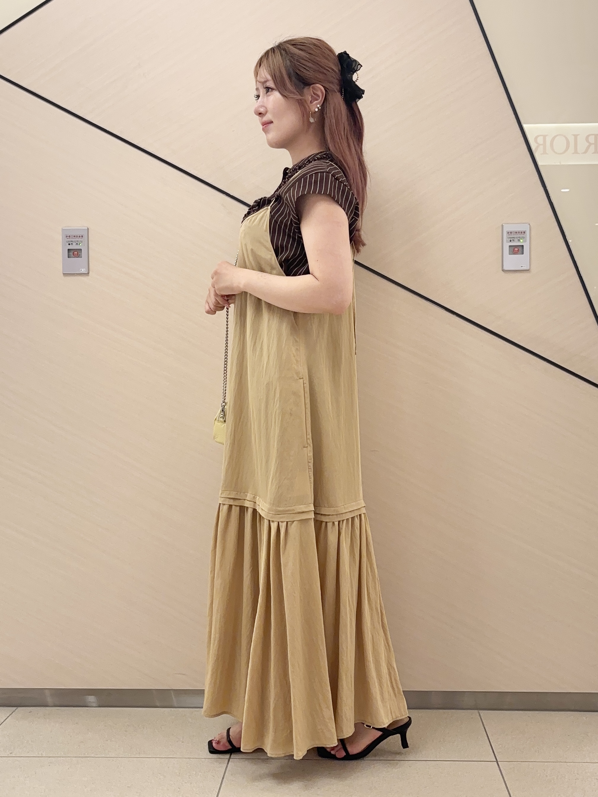 Rinaさんの「DRESSTERIOR｜【ウォッシャブル】ワッシャーボリュームフレアキャミワンピース」を使ったコーディネート
