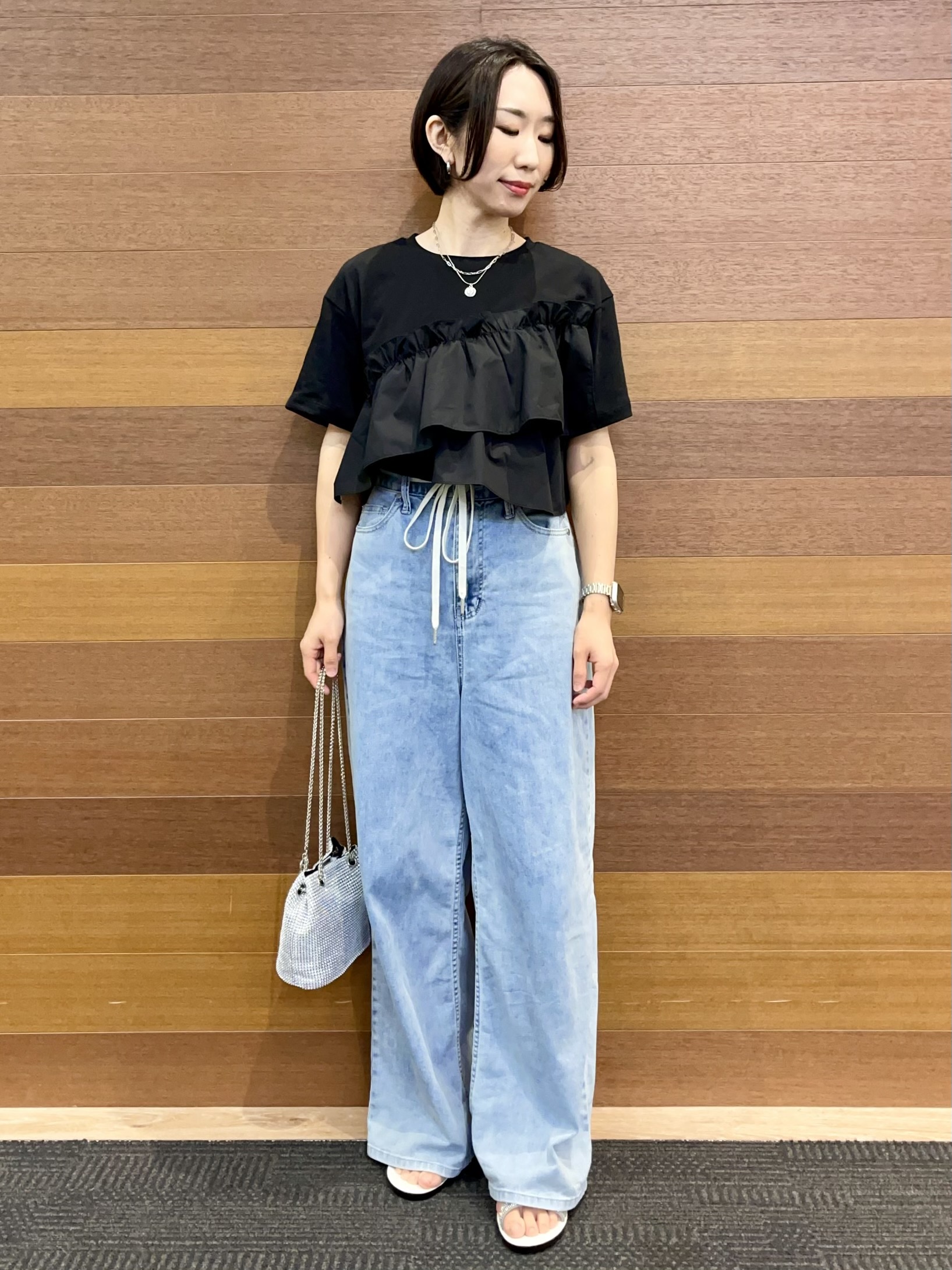 umiさんの「OPAQUE.CLIP｜【接触冷感】アシメフリルドッキングカットソー《洗濯機OK》」を使ったコーディネート