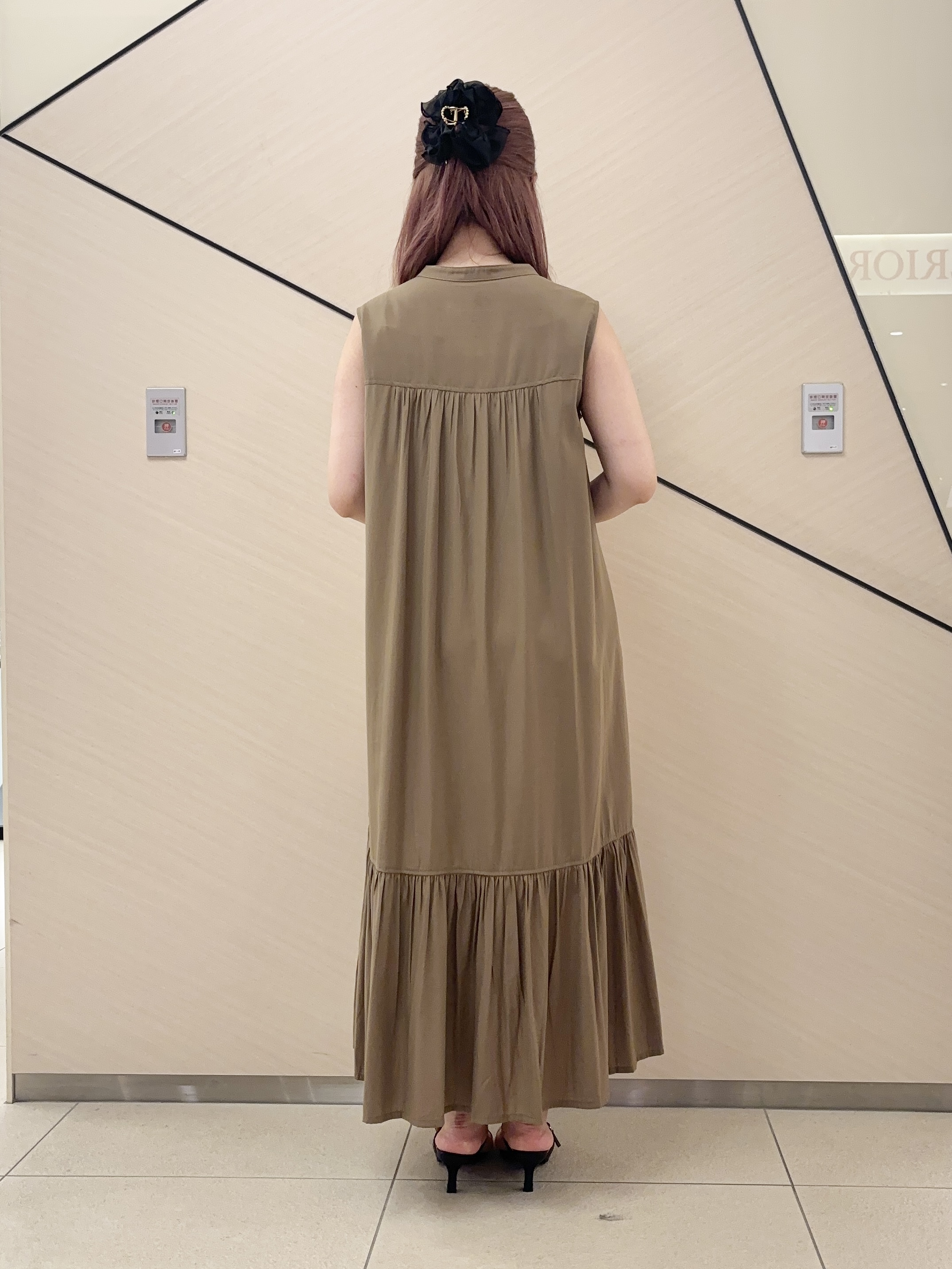Rinaさんの「DRESSTERIOR｜【otonaMUSE5月号掲載】スキニーベルトサンダル」を使ったコーディネート