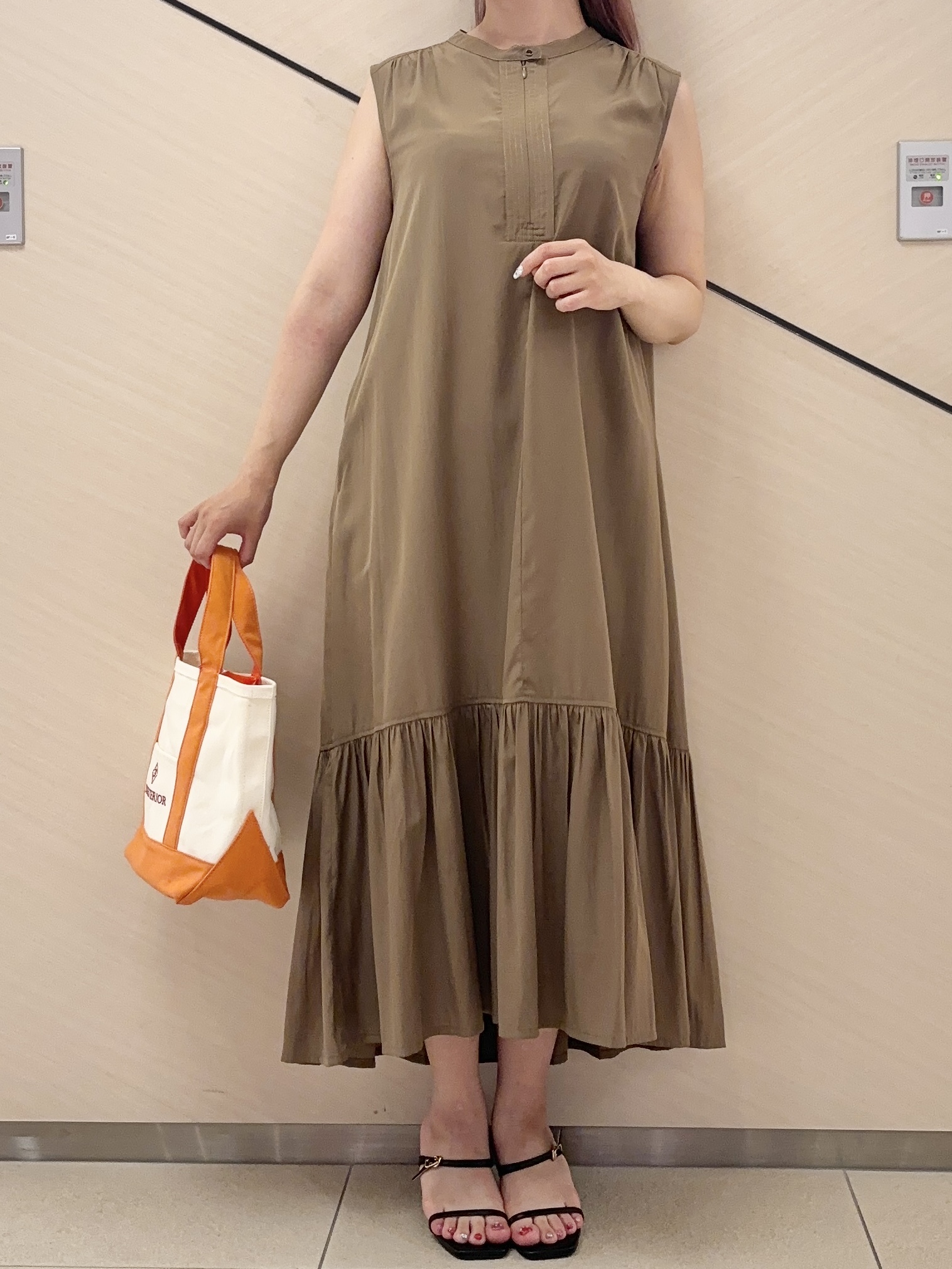 Rinaさんの「DRESSTERIOR｜【otonaMUSE5月号掲載】スキニーベルトサンダル」を使ったコーディネート