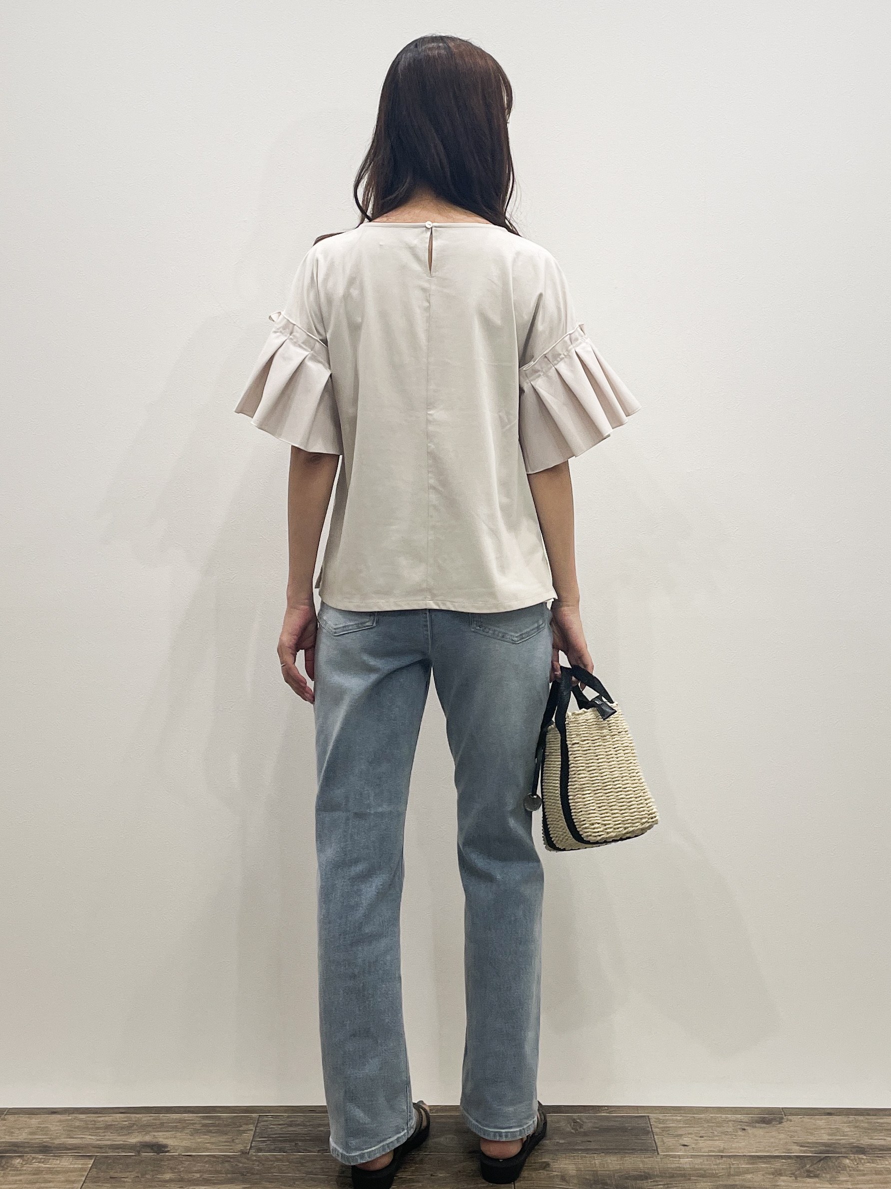 Aikoさんの「OPAQUE.CLIP｜【接触冷感】タックスリーブカットソー《洗濯機OK》」を使ったコーディネート