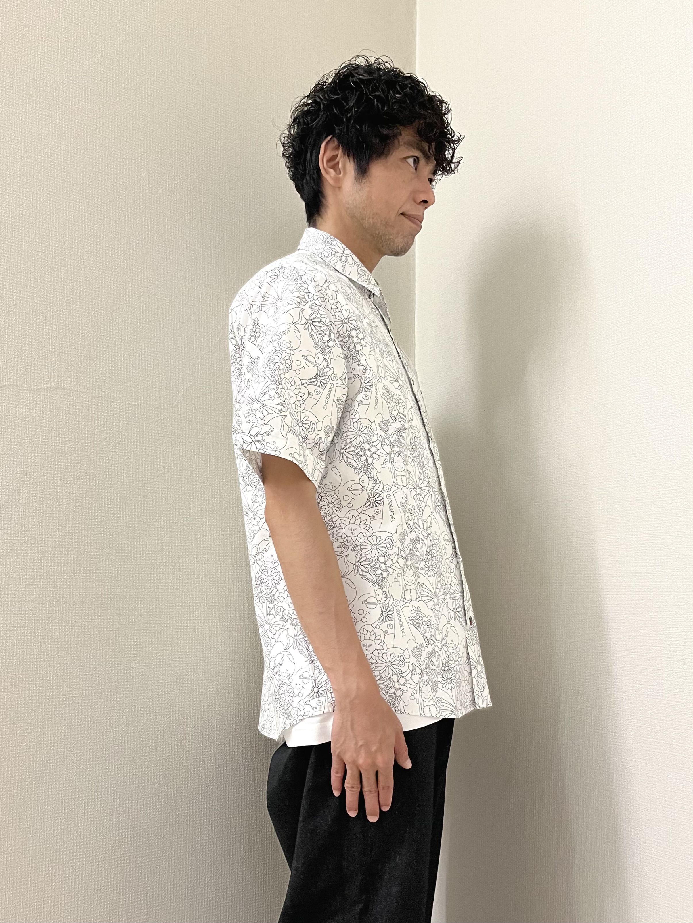 URAさんの「TAKEO KIKUCHI｜【BOWLER HAT LABEL】ビリケンさんプリント 半袖シャツ」を使ったコーディネート
