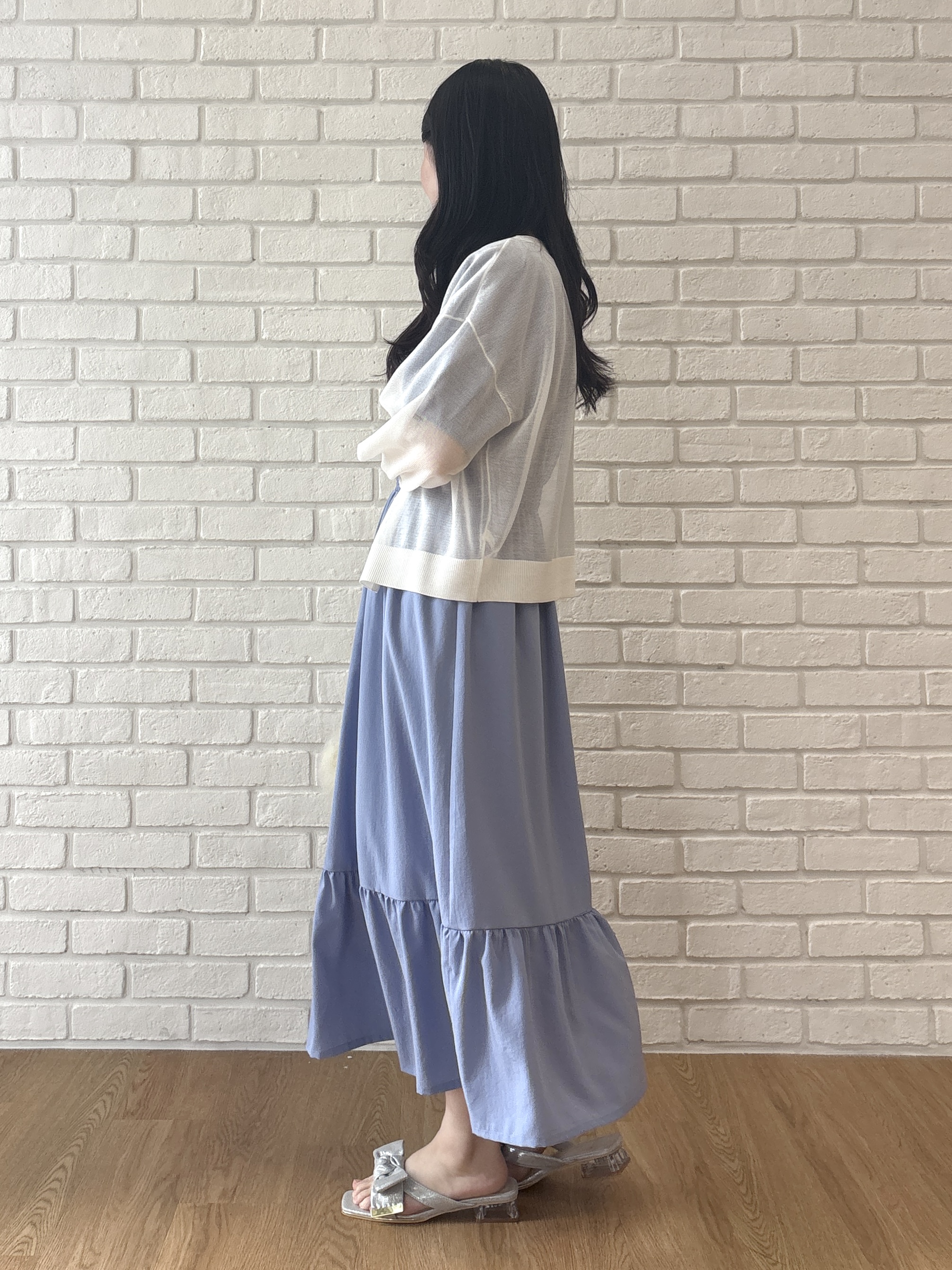 AOIさんの「Couture brooch｜【洗える・パール調釦】愛されシアーカーディガン」を使ったコーディネート