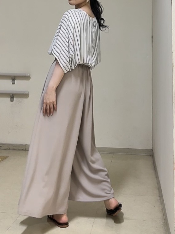 watanabeさんの「UNTITLED｜【洗える／UVケア】ジョーゼットドルマンブラウス」を使ったコーディネート