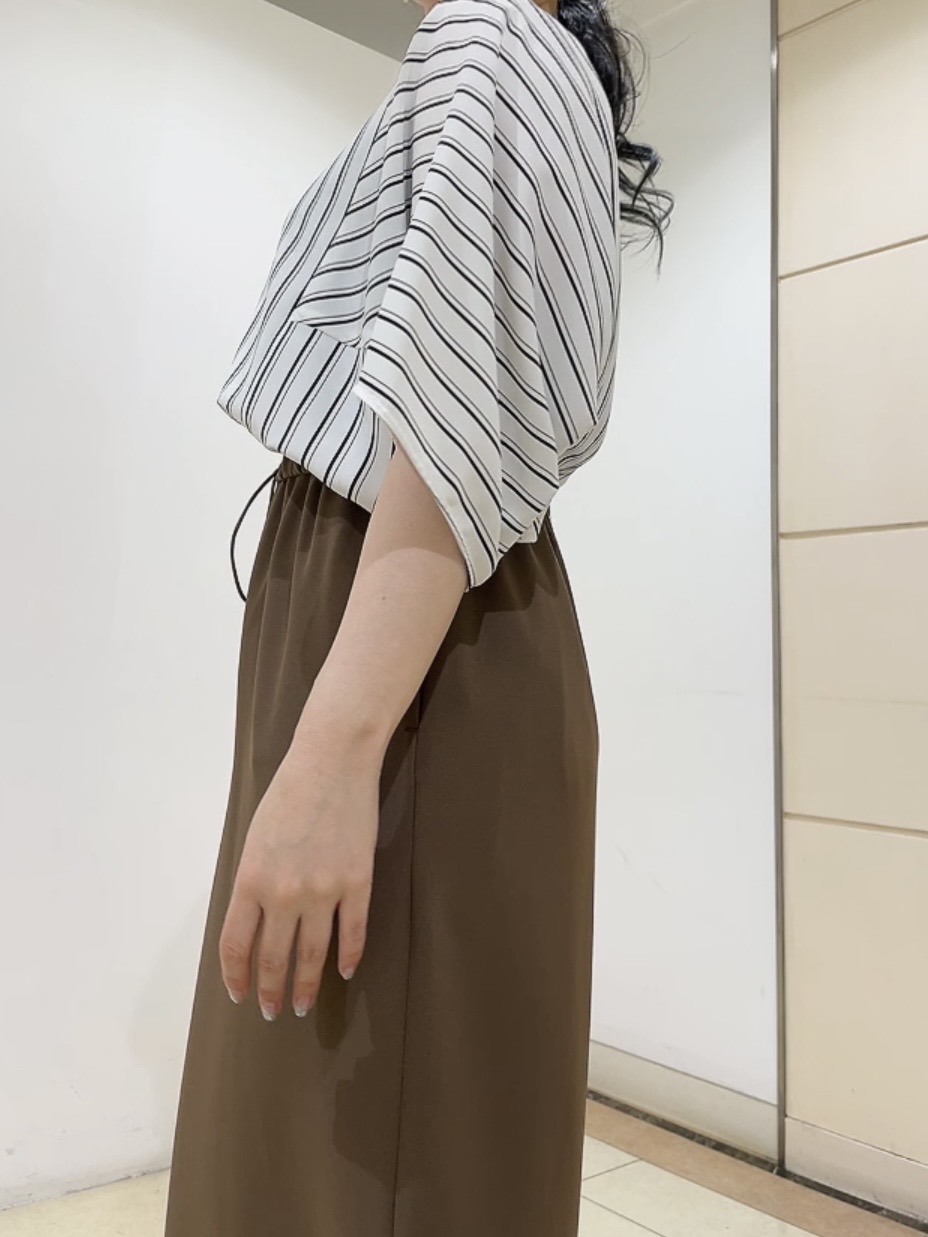 watanabeさんの「UNTITLED｜【UVケア／接触冷感】ジョーゼットドルマンブラウス」を使ったコーディネート