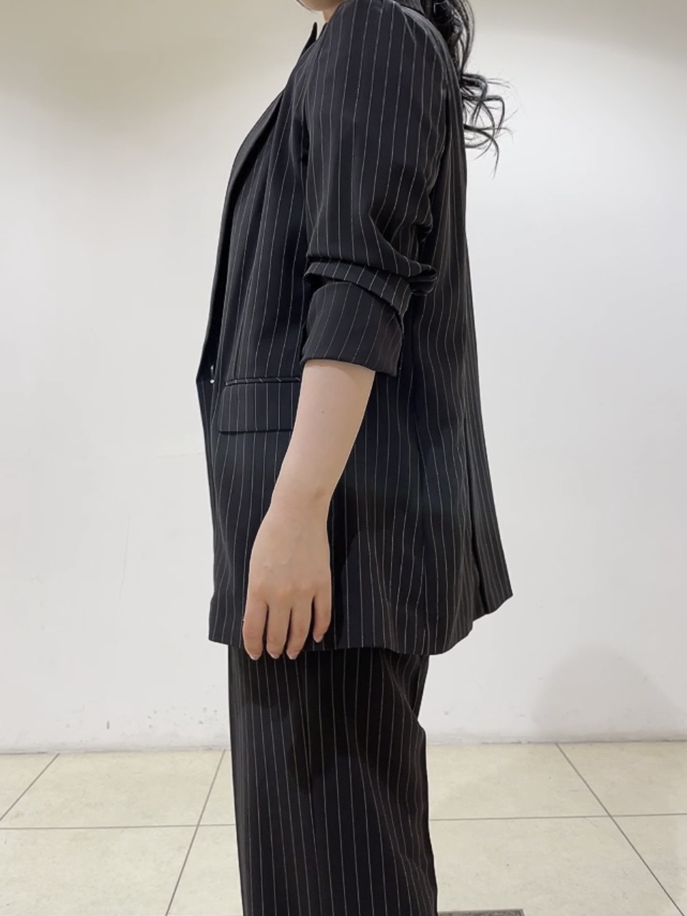 watanabeさんの「UNTITLED｜【初秋/UVケア/着る日傘】カラーレスジャケット」を使ったコーディネート