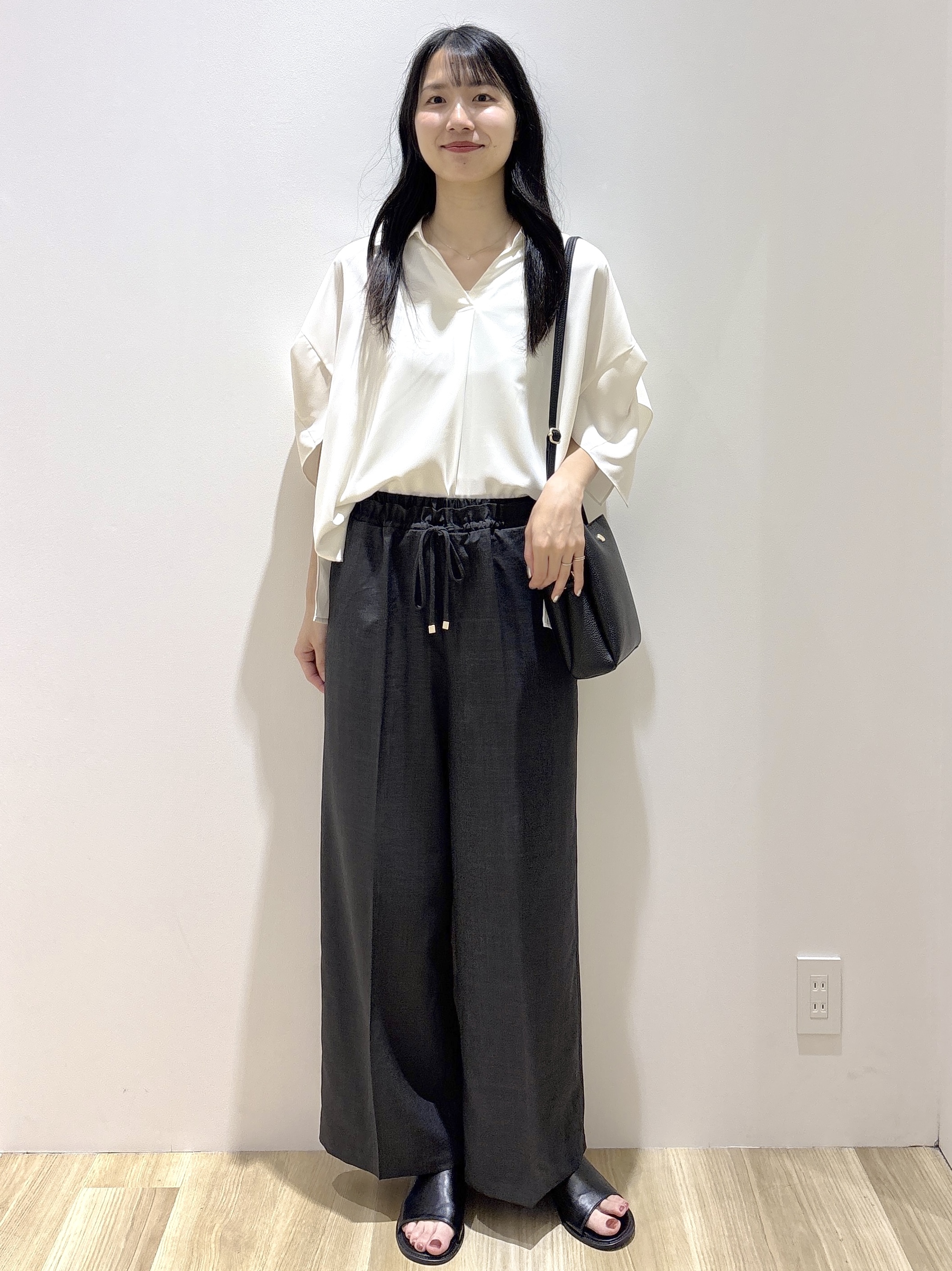 sachikoさんの「OPAQUE.CLIP｜【UV／接触冷感／吸水速乾／】タックスリーブスキッパーブラウス《洗濯機OK》」を使ったコーディネート