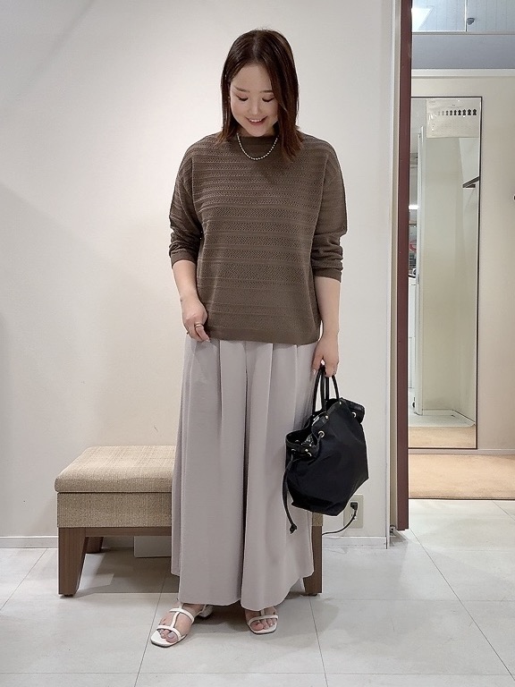 YUIさんの「UNTITLED｜◆メッシュ柄ボーダーニット」を使ったコーディネート