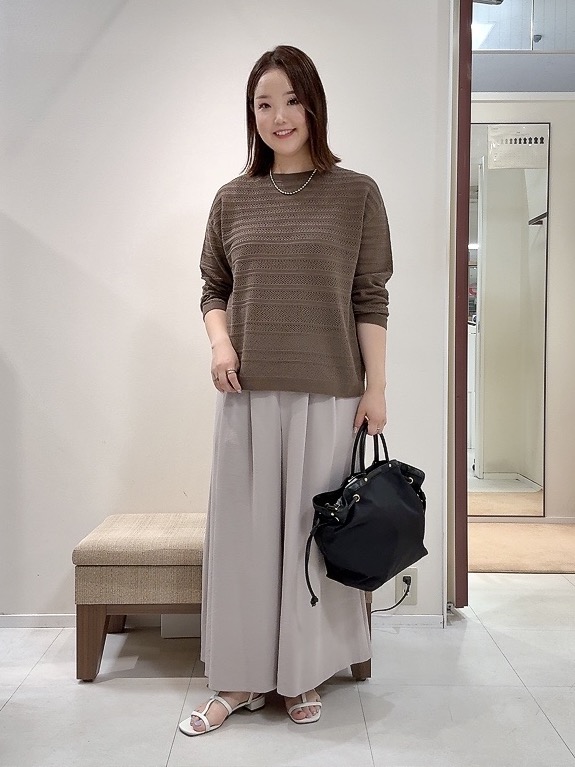 YUIさんの「UNTITLED｜◆メッシュ柄ボーダーニット」を使ったコーディネート