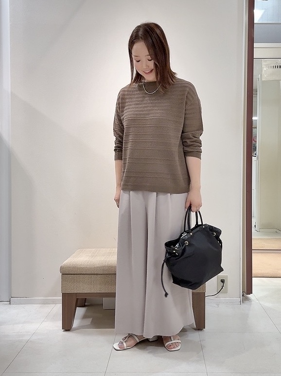 YUIさんの「UNTITLED｜◆メッシュ柄ボーダーニット」を使ったコーディネート