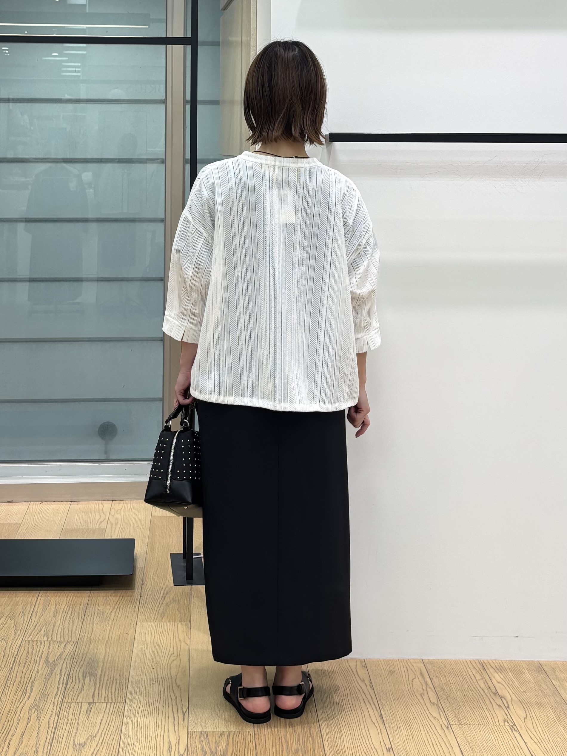 asamiさんの「INDIVI｜【華奢見え】ベルト付きナローワンピース」を使ったコーディネート